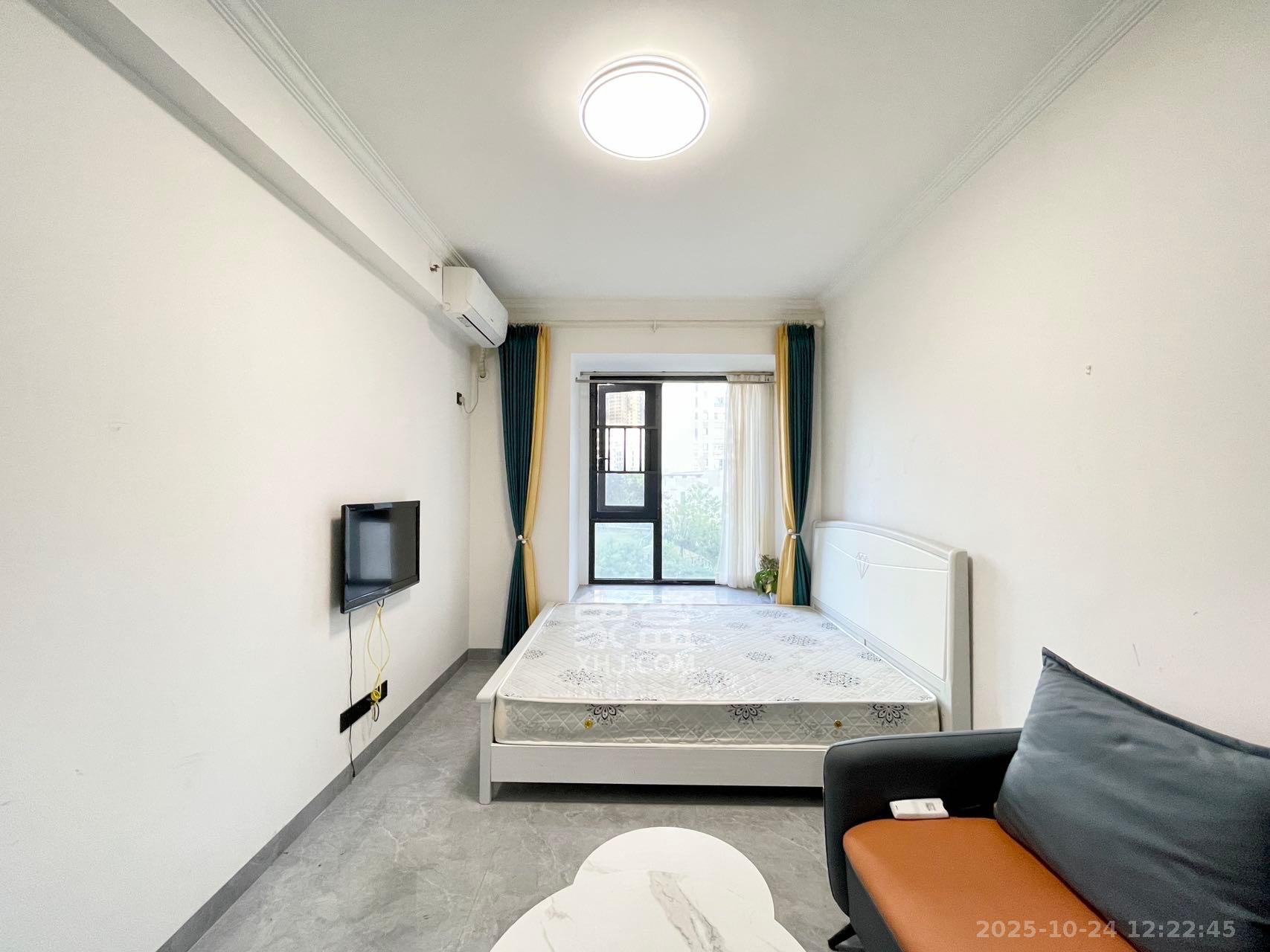 保利麓谷林语I区  1室1厅1卫    1300.0元/月