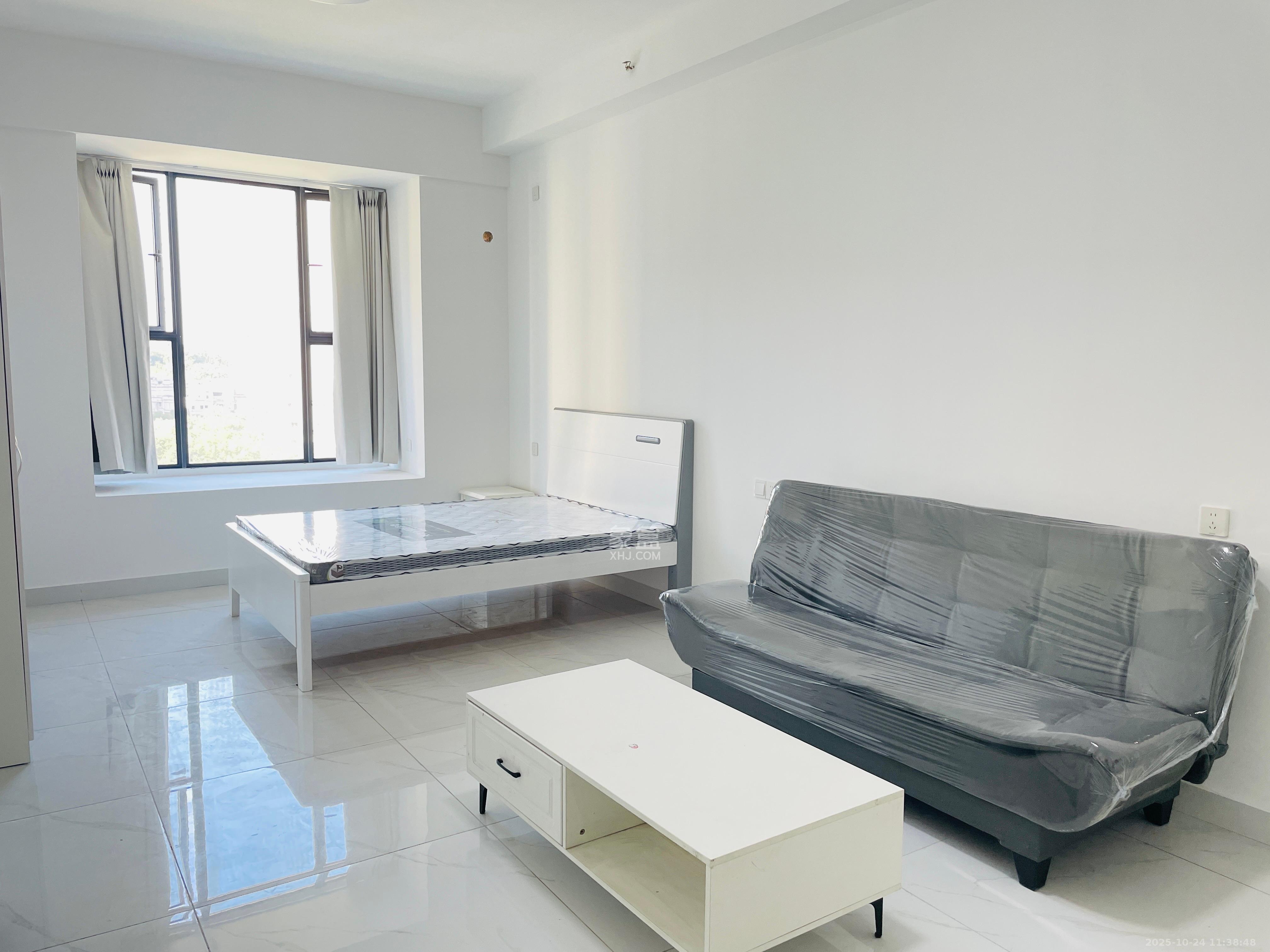 金石蓉园  1室1厅1卫    1300.0元/月室内图