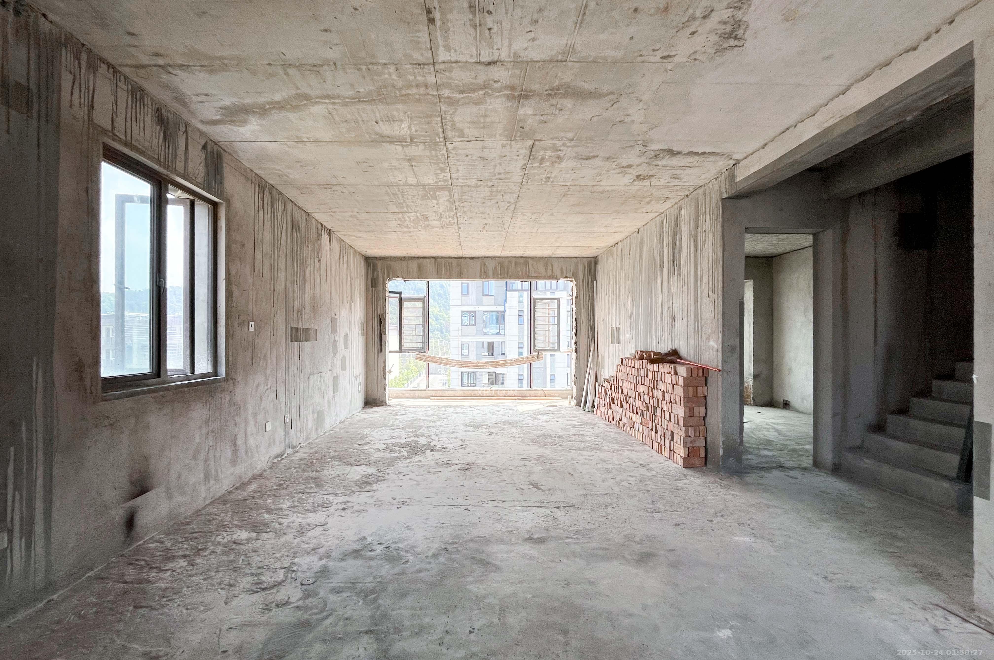 祥源森林之光  5室2厅3卫    288.0万