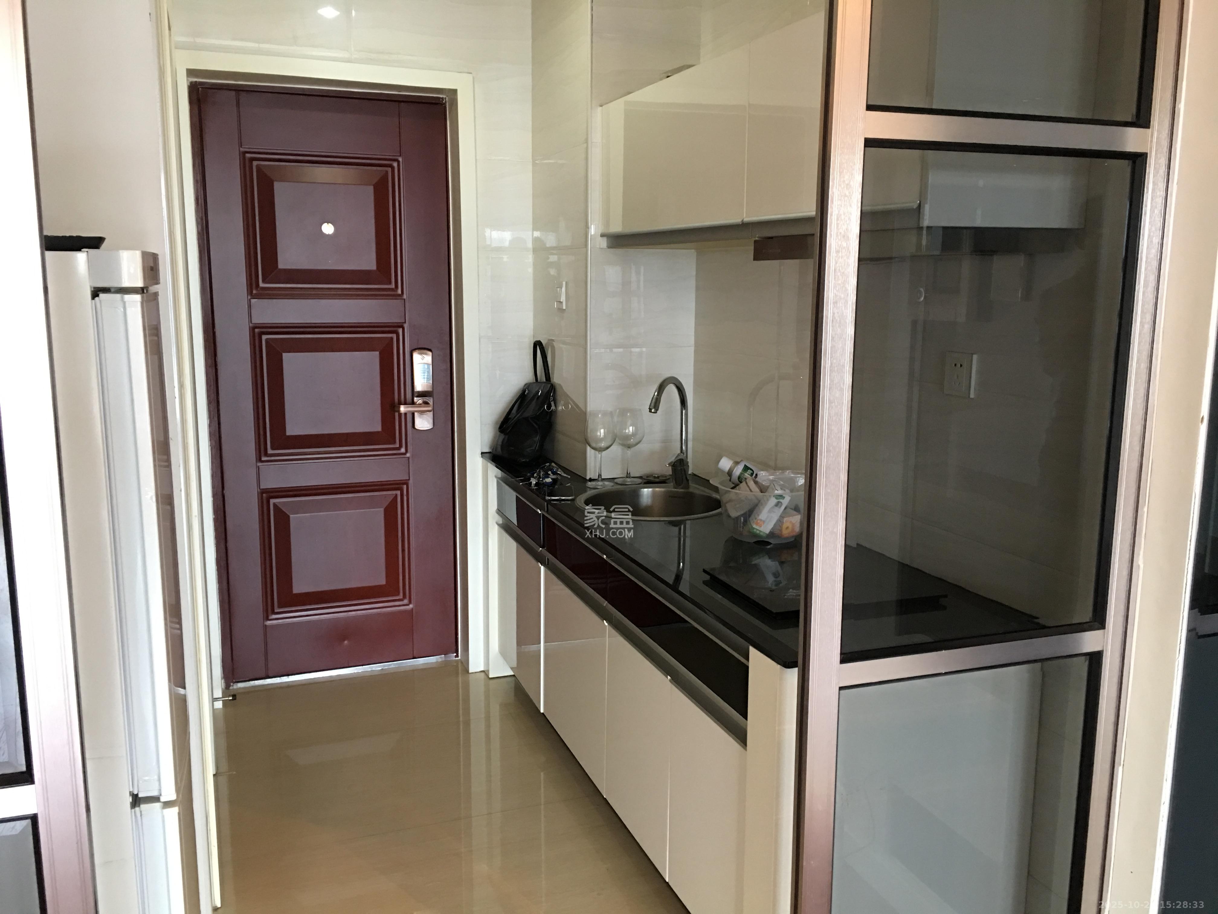 壹号公馆  1室1厅1卫    3000.0元/月室内图