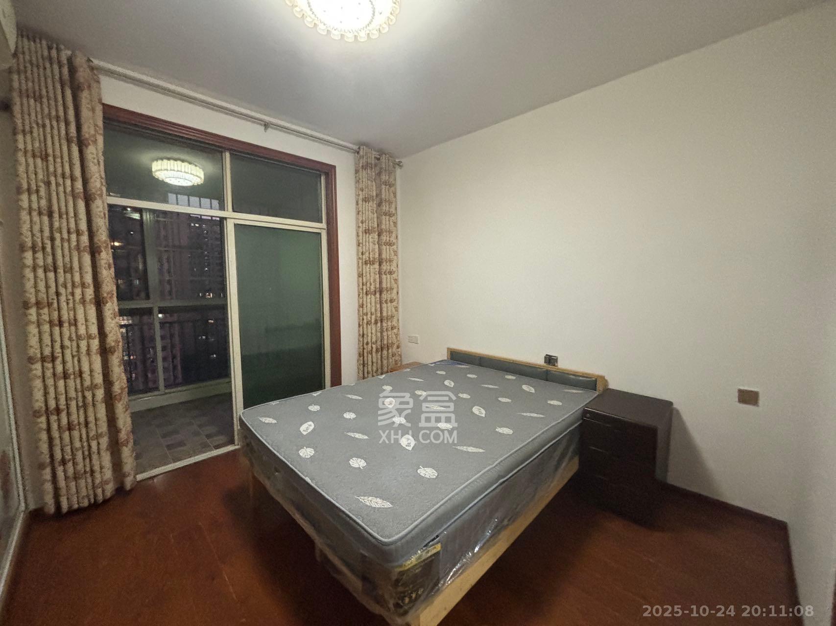 洞井二小区  3室2厅2卫    1800.0元/月室内图