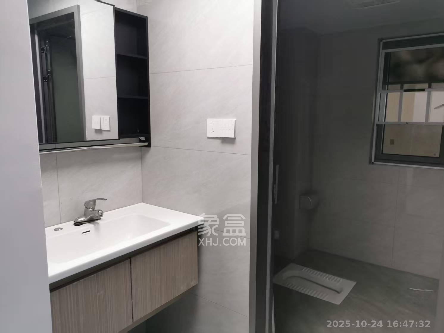 苏托佳园 2室2厅1卫 1600.0元/月 苏托佳园 2室2厅1卫 1600.0元/月室内图