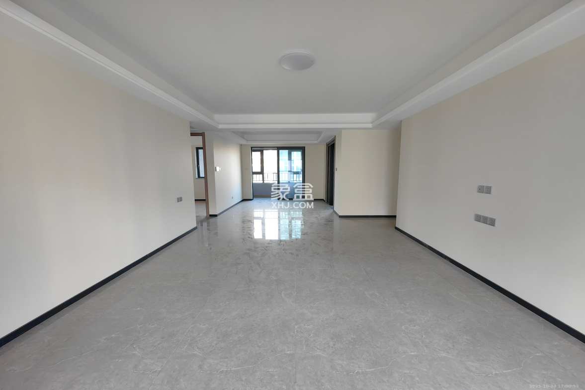 中海阅溪府  4室2厅2卫    3800.0元/月 中海阅溪府  4室2厅2卫    3800.0元/月室内图