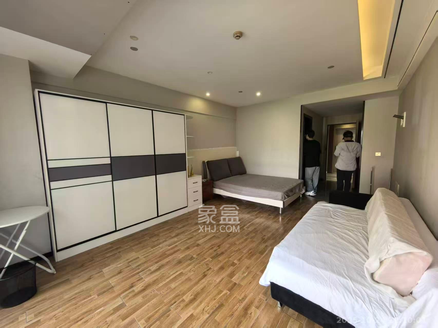 红星国际公寓  1室1厅1卫    1200.0元/月室内图