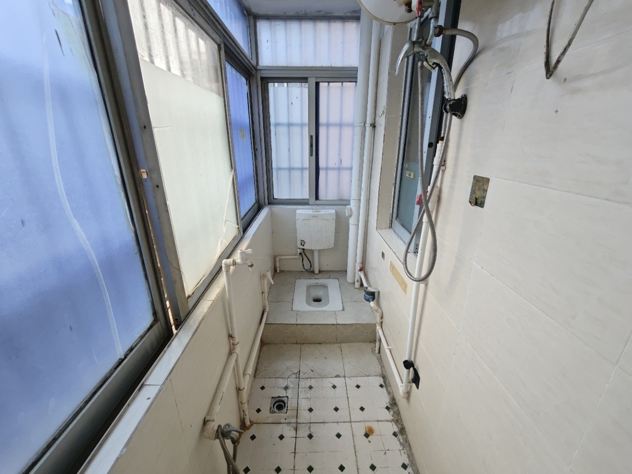 马坡小区 1室0厅1卫 700.0元/月 马坡小区 1室0厅1卫 700.0元/月室内图