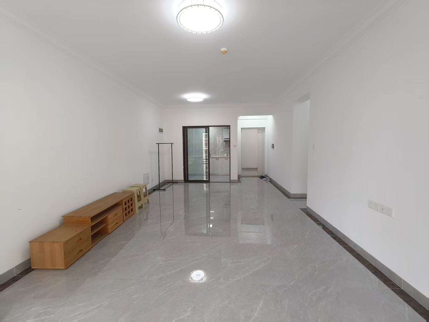 和风家园二期碧海居  3室2厅2卫    2500.0元/月