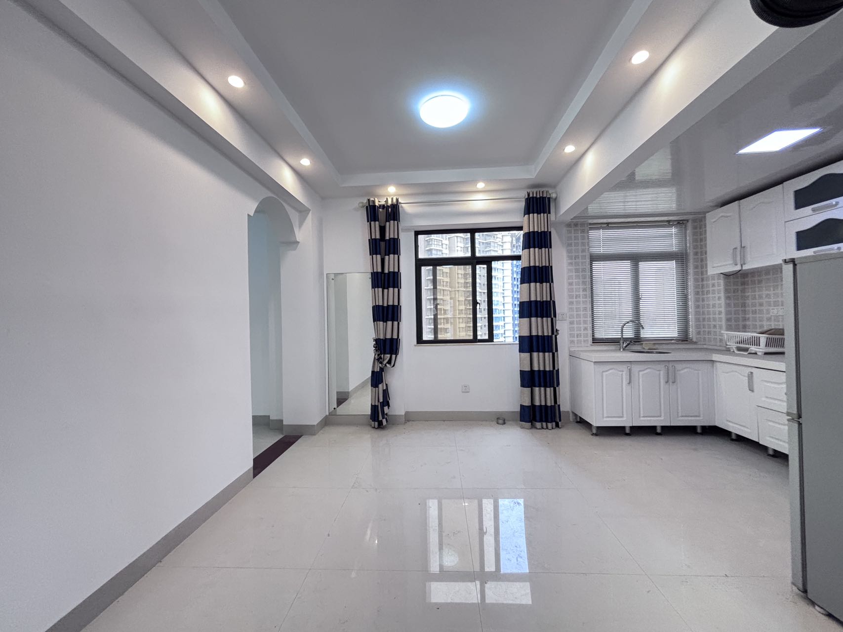 西海瑞园  3室2厅1卫    110.0万室内图