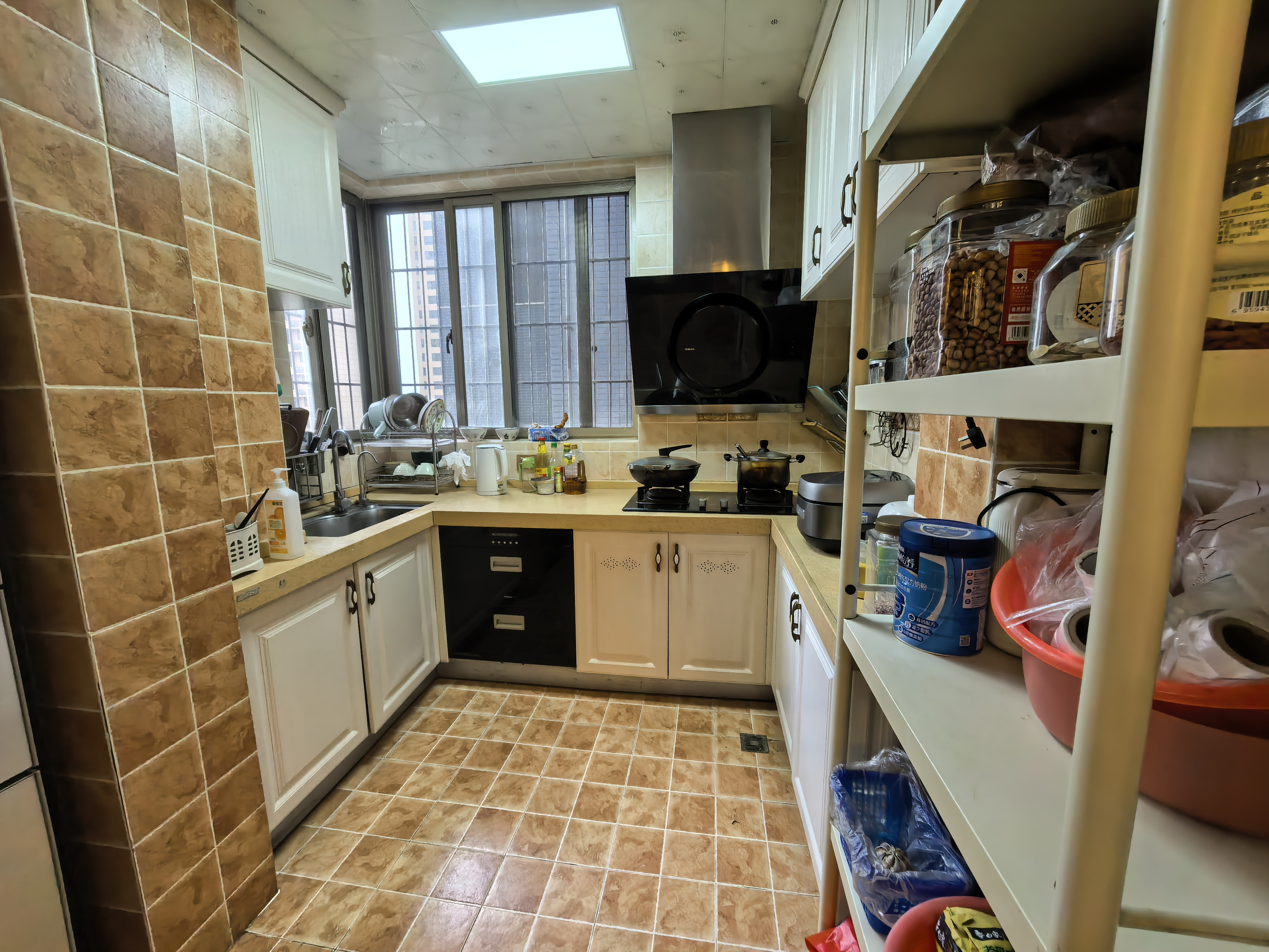 首丹雅苑 3室2厅1卫 159.0万 首丹雅苑 3室2厅1卫 159.0万客厅