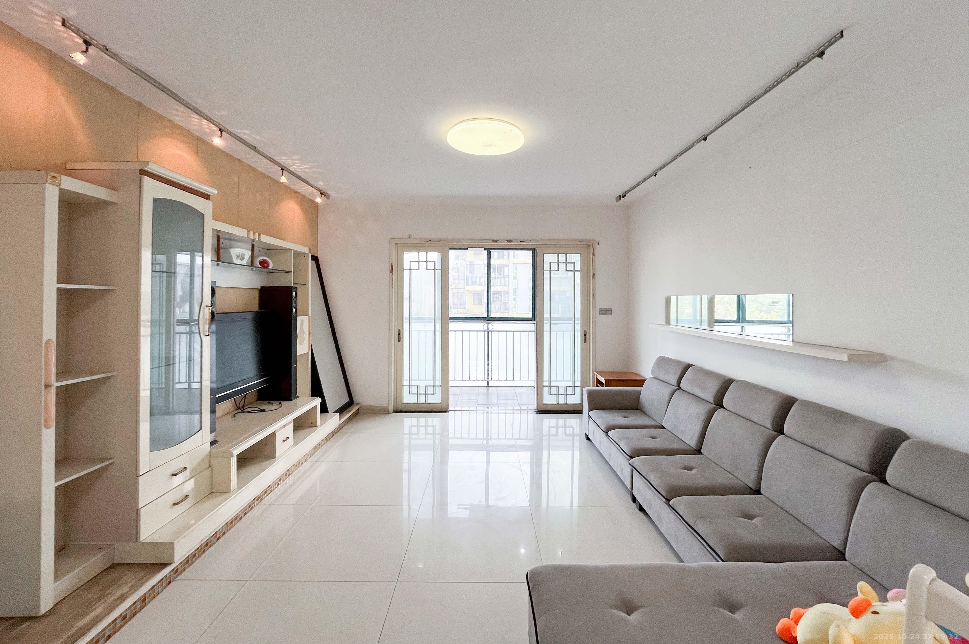 望兴景园一期  3室2厅2卫    85.0万