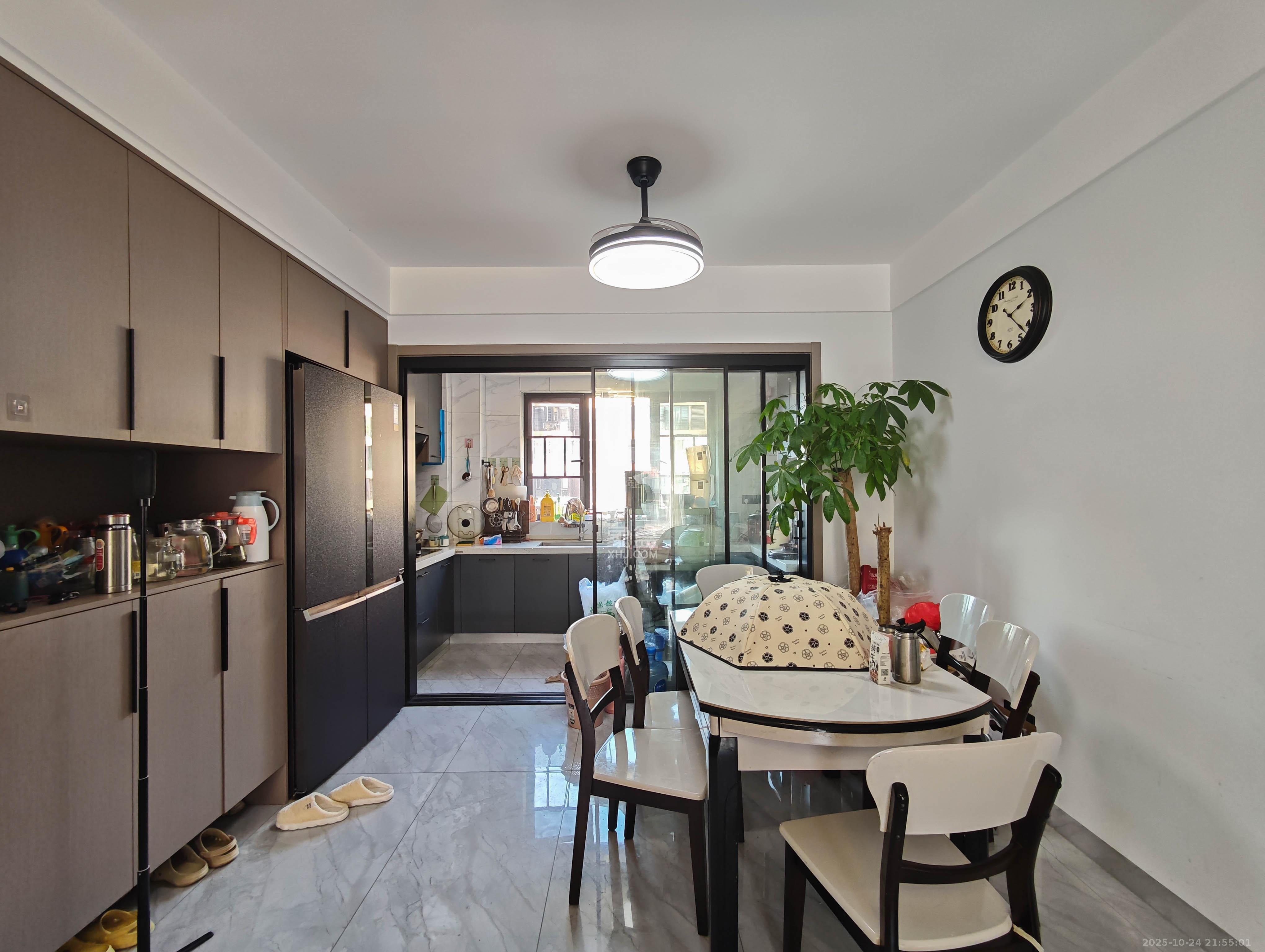 保利城(中航城国际社区、郡原美村) 4室2厅2卫 110.0万 保利城(中航城国际社区、郡原美村) 4室2厅2卫 110.0万其他