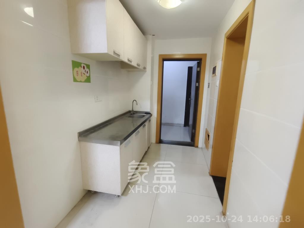 阳光100三期  1室1厅1卫    1500.0元/月