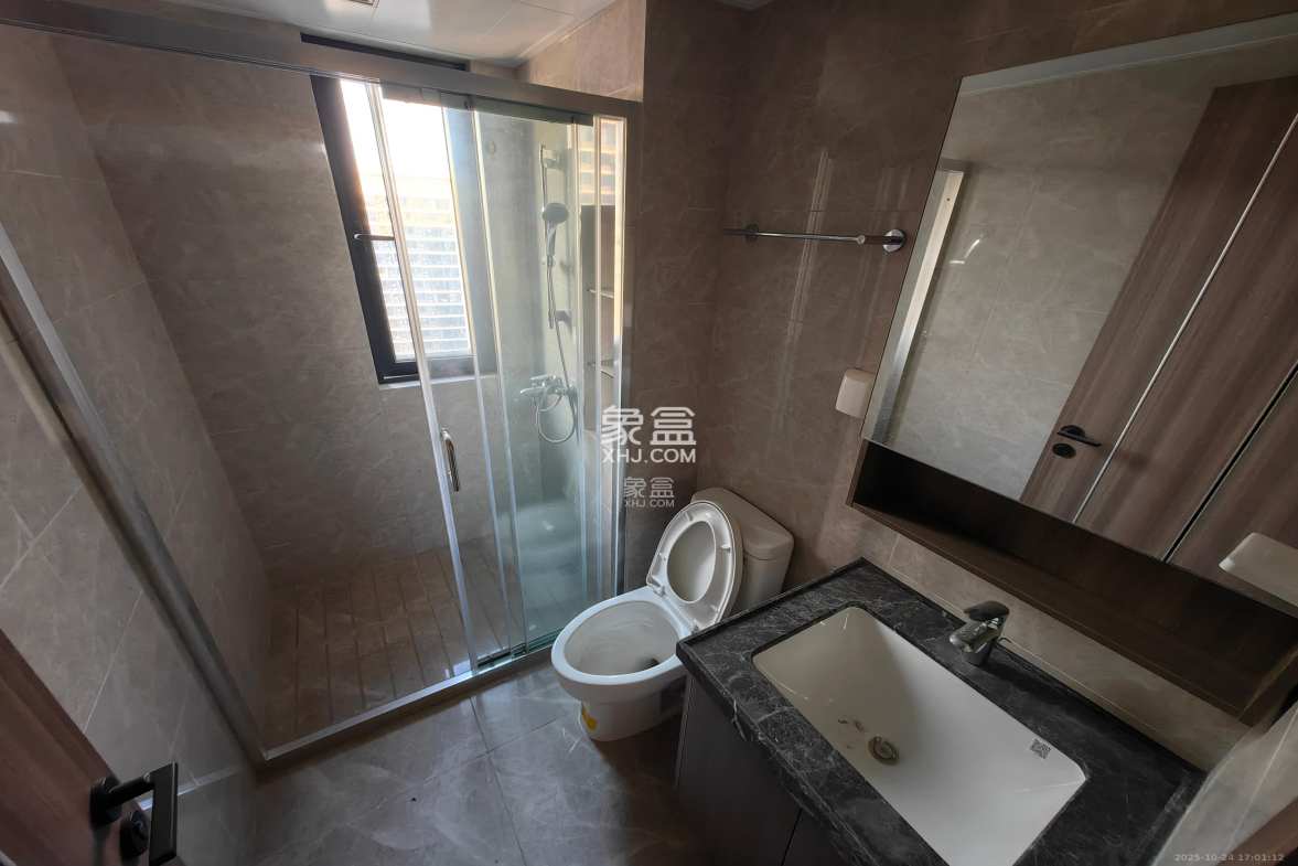 中海阅溪府  4室2厅2卫    3800.0元/月 中海阅溪府  4室2厅2卫    3800.0元/月室内图