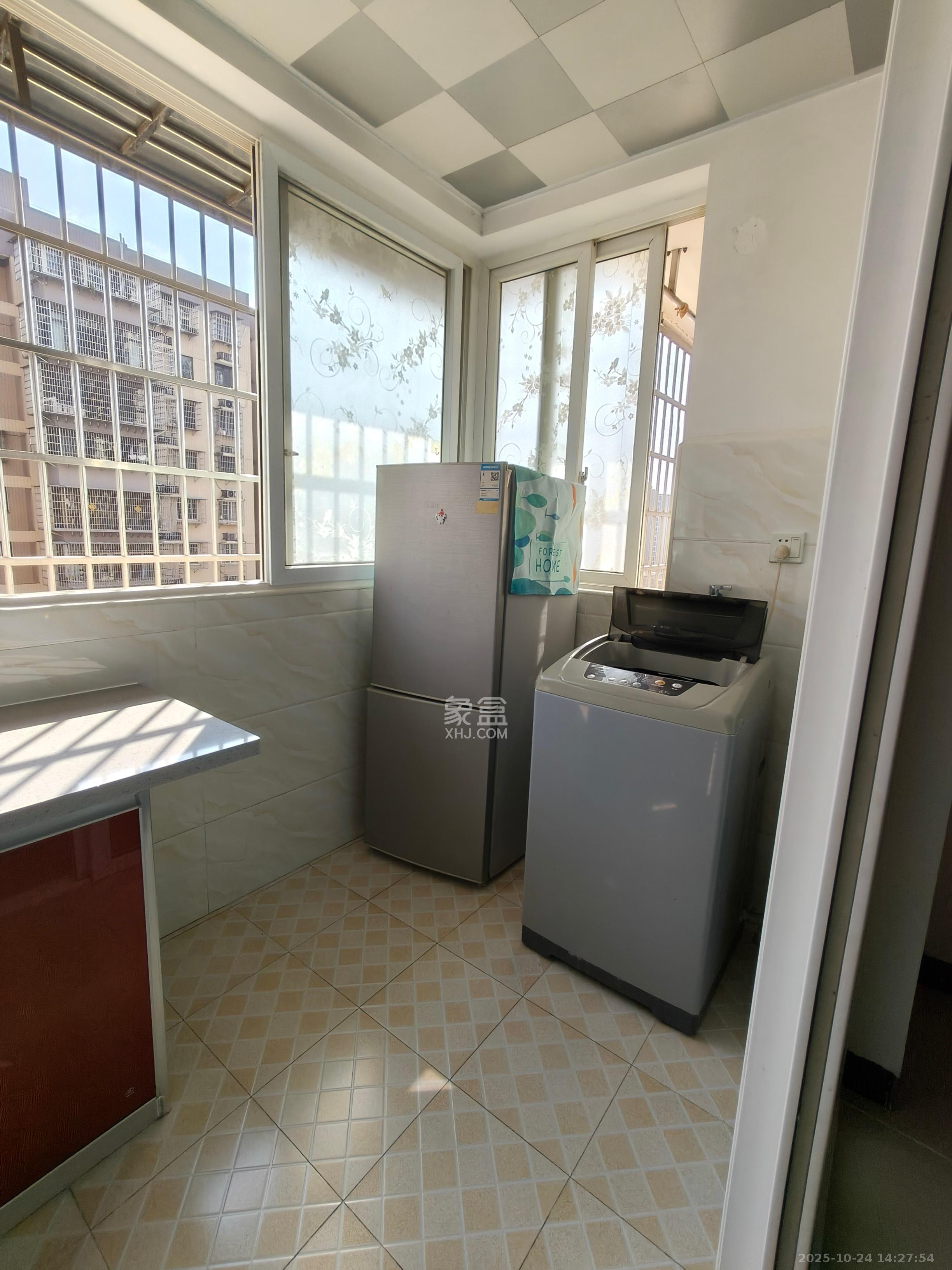 星城新宇黎锦苑  1室1厅1卫    1300.0元/月 星城新宇黎锦苑  1室1厅1卫    1300.0元/月室内图