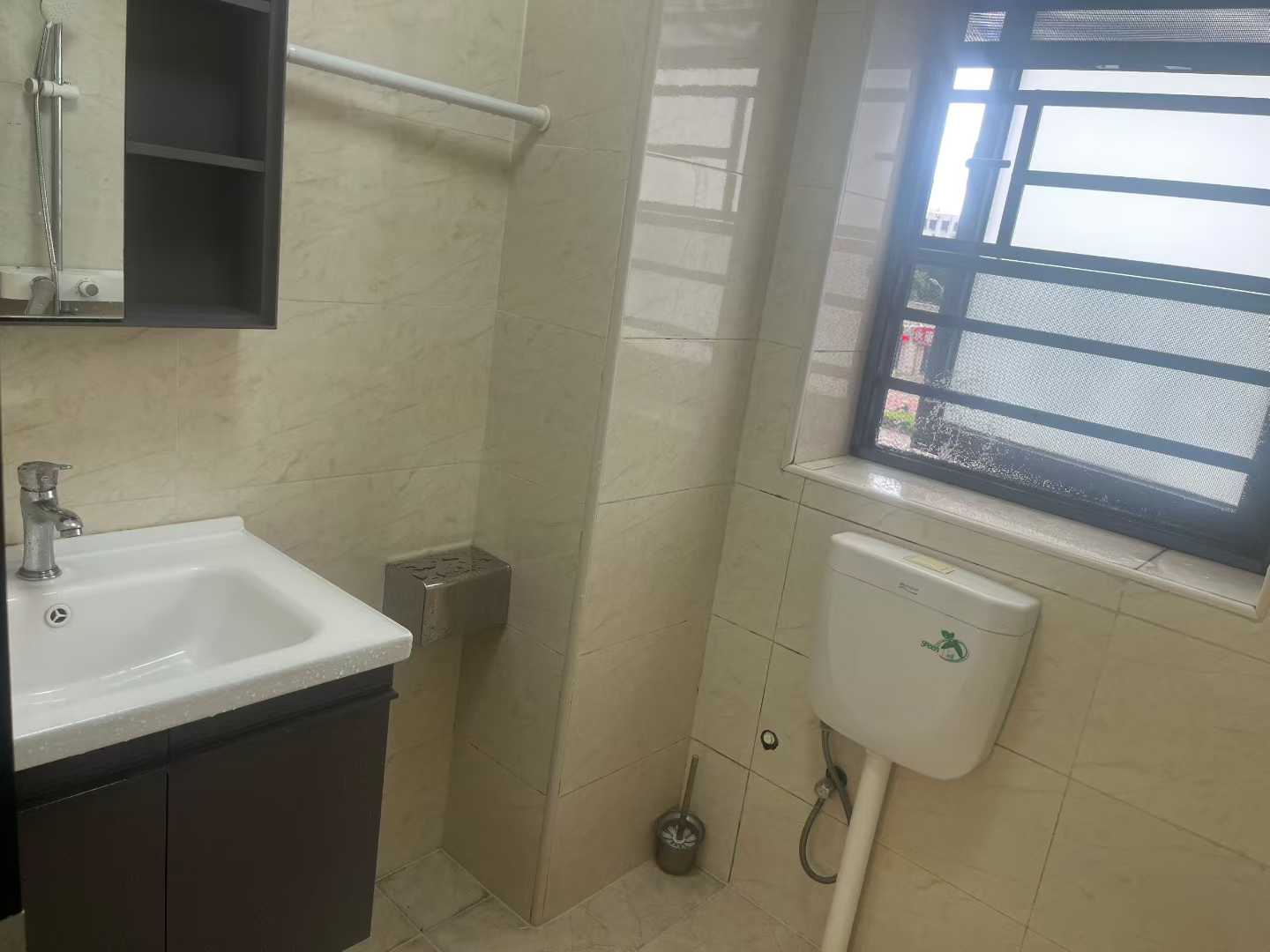 龙城新景  2室2厅1卫    102.0万 龙城新景  2室2厅1卫    102.0万室内图