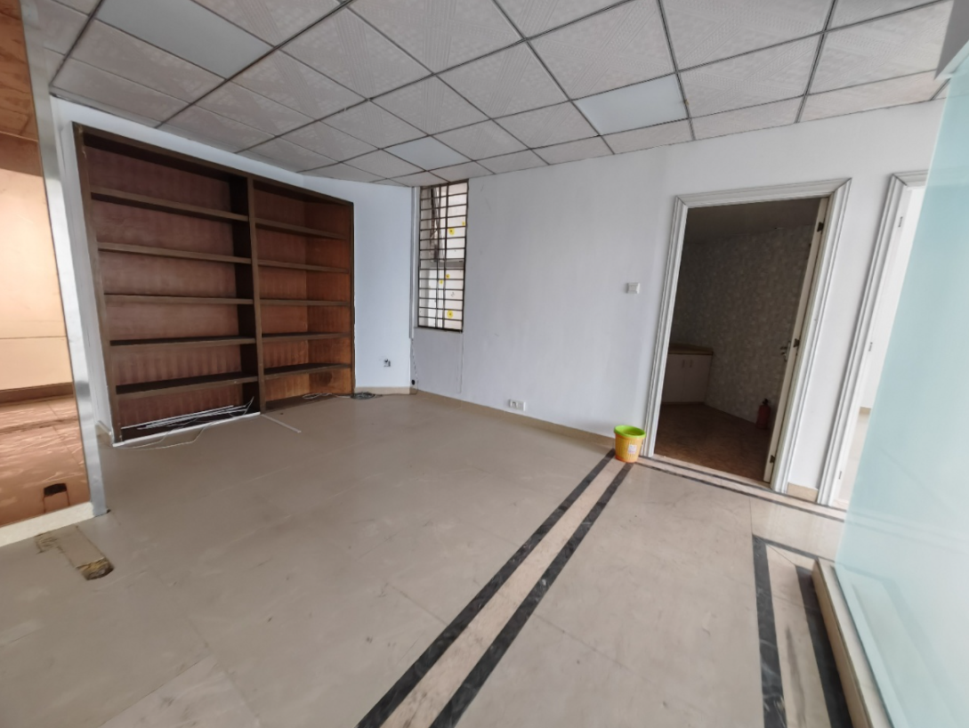 半山花园 10室2厅3卫 20000.0元/月 半山花园 10室2厅3卫 20000.0元/月室内图