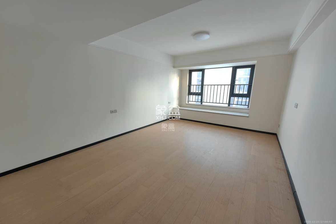 中海阅溪府  4室2厅2卫    3800.0元/月 中海阅溪府  4室2厅2卫    3800.0元/月室内图