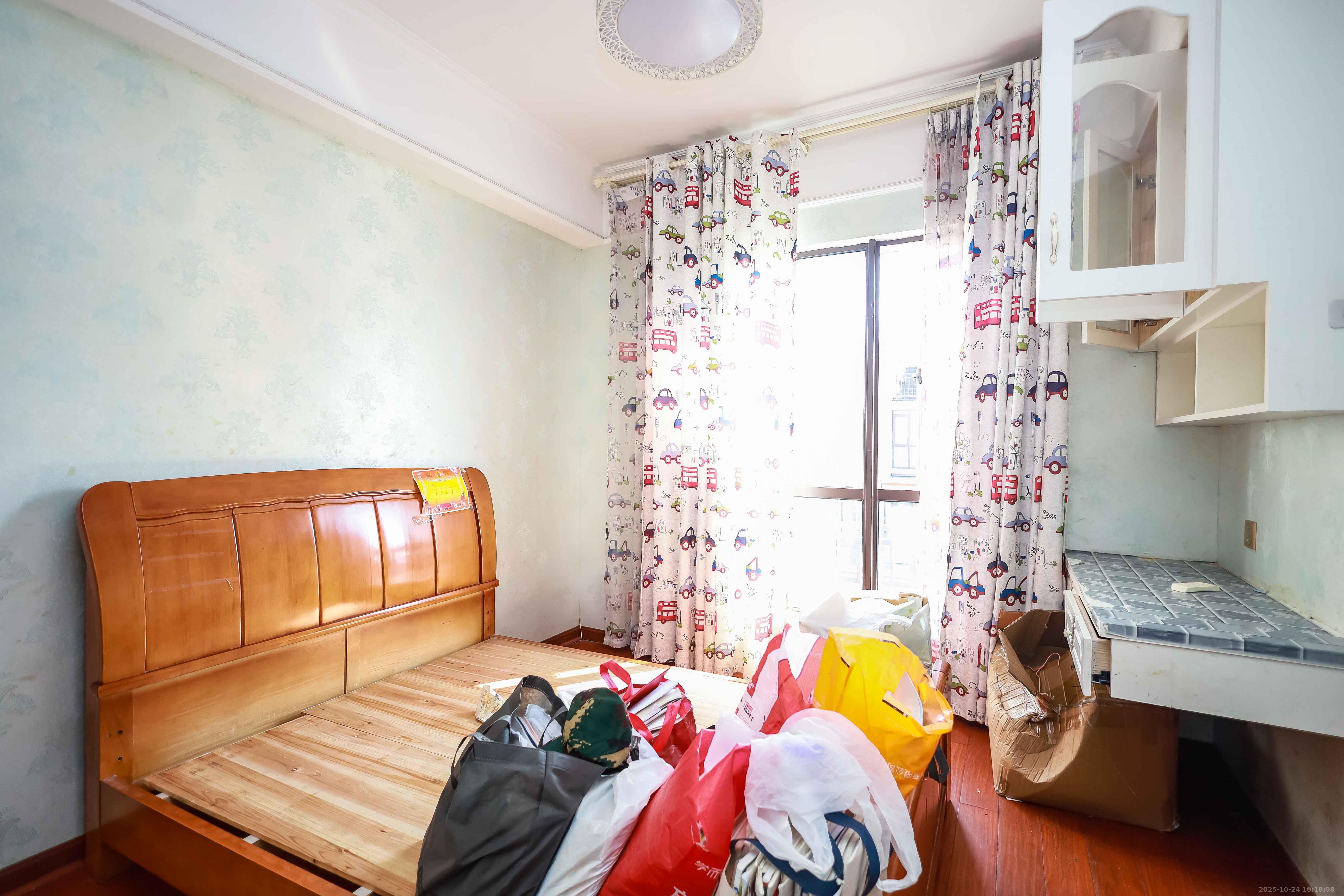 奥克斯缔壹城 3室2厅2卫 3500.0元/月 奥克斯缔壹城 3室2厅2卫 3500.0元/月室内图