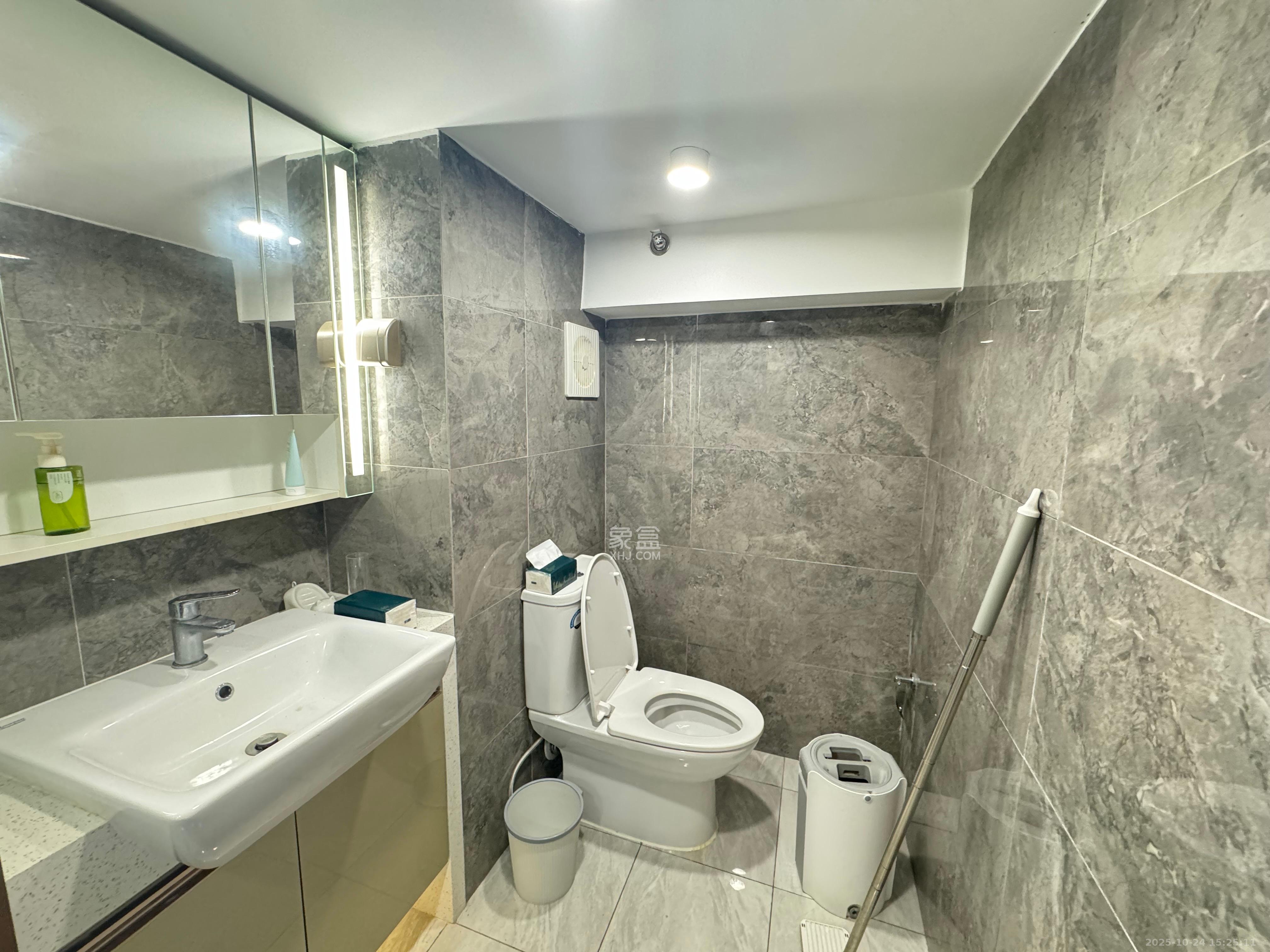 华远华时代  3室2厅2卫    3360.0元/月室内图