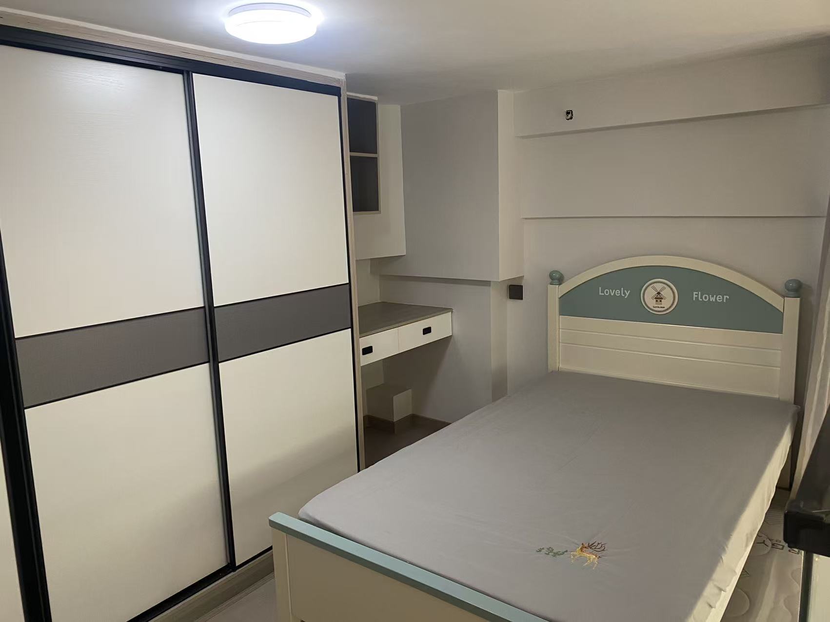 船山公馆 1室1厅1卫 2200.0元/月 船山公馆 1室1厅1卫 2200.0元/月室内图