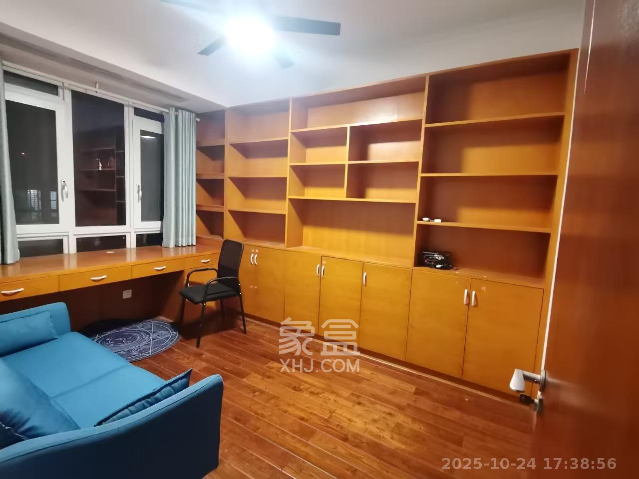 金侨城  3室2厅1卫    1600.0元/月 金侨城  3室2厅1卫    1600.0元/月室内图