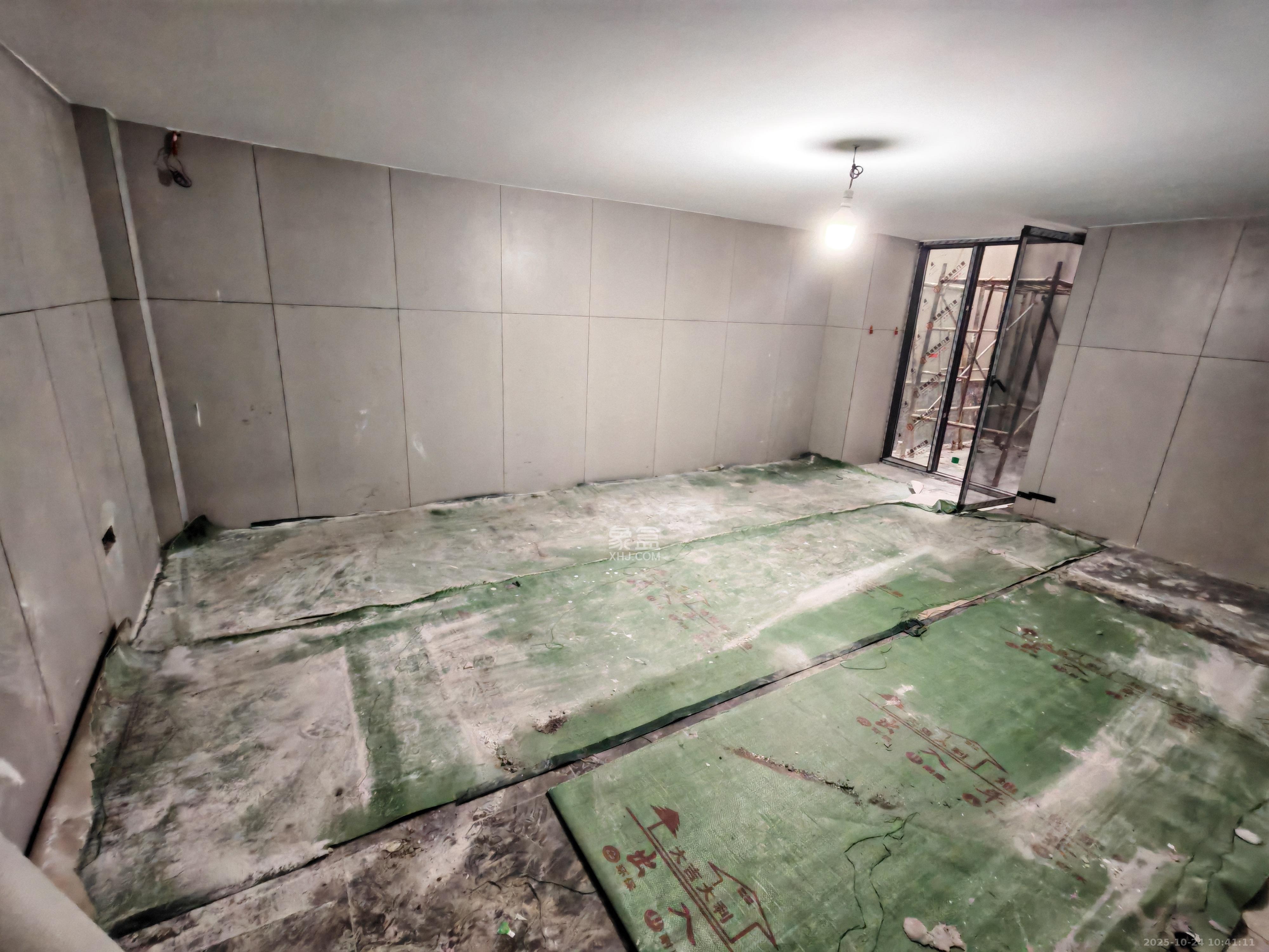 中冶中央公园  5室2厅2卫    5500.0元/月室内图