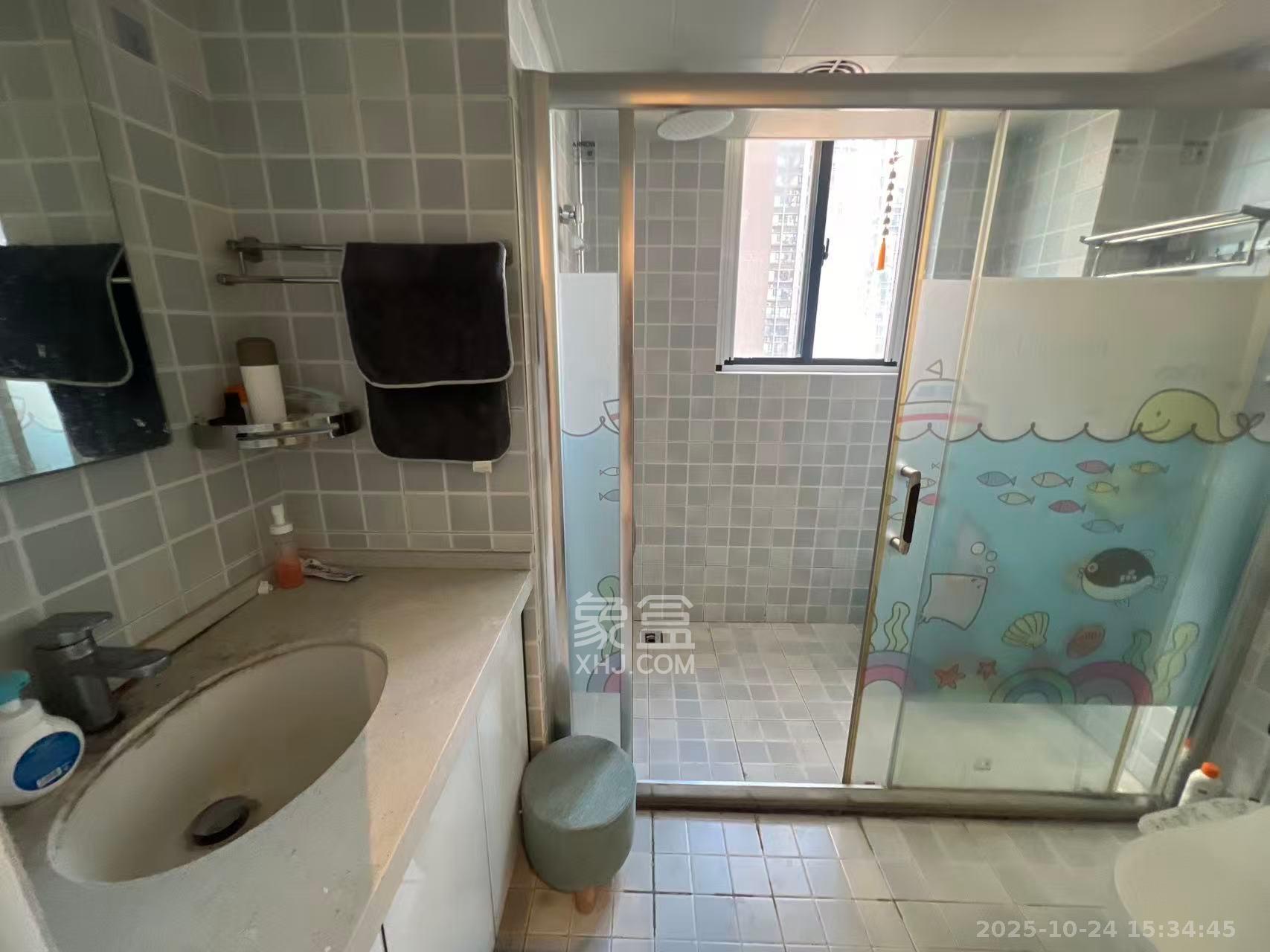 万象新天  3室1厅1卫    3300.0元/月 万象新天  3室1厅1卫    3300.0元/月室内图