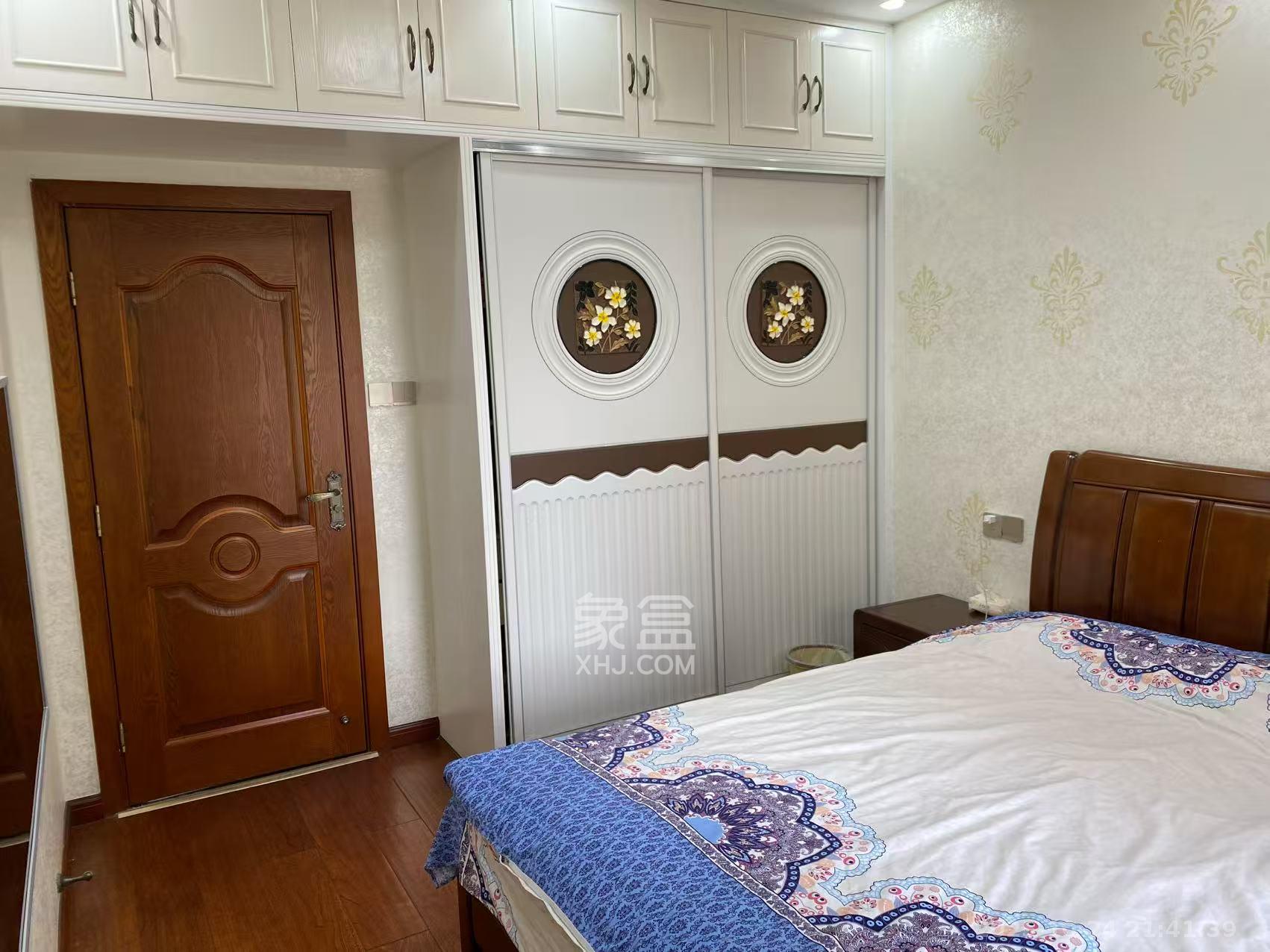 金鼎公园尚  3室2厅2卫    2800.0元/月室内图