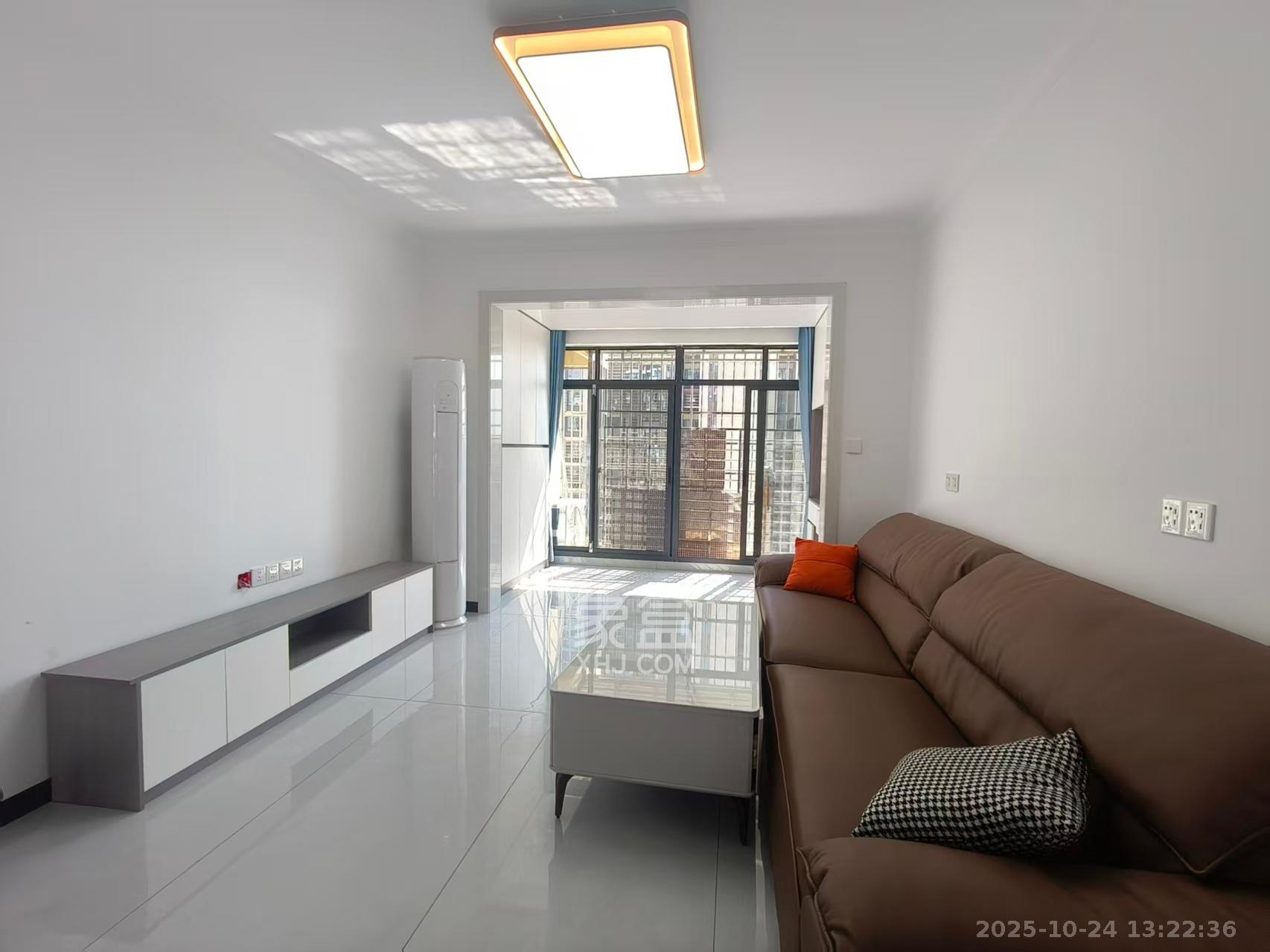 桥头家园二期(桥头家苑二期) 3室2厅1卫 2200.0元/月 桥头家园二期(桥头家苑二期) 3室2厅1卫 2200.0元/月室内图