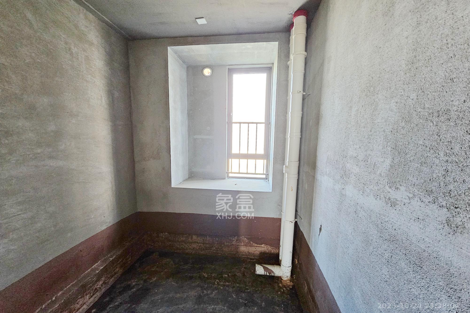 长房东旭国际  4室2厅3卫    300.0万 长房东旭国际  4室2厅3卫    300.0万其他