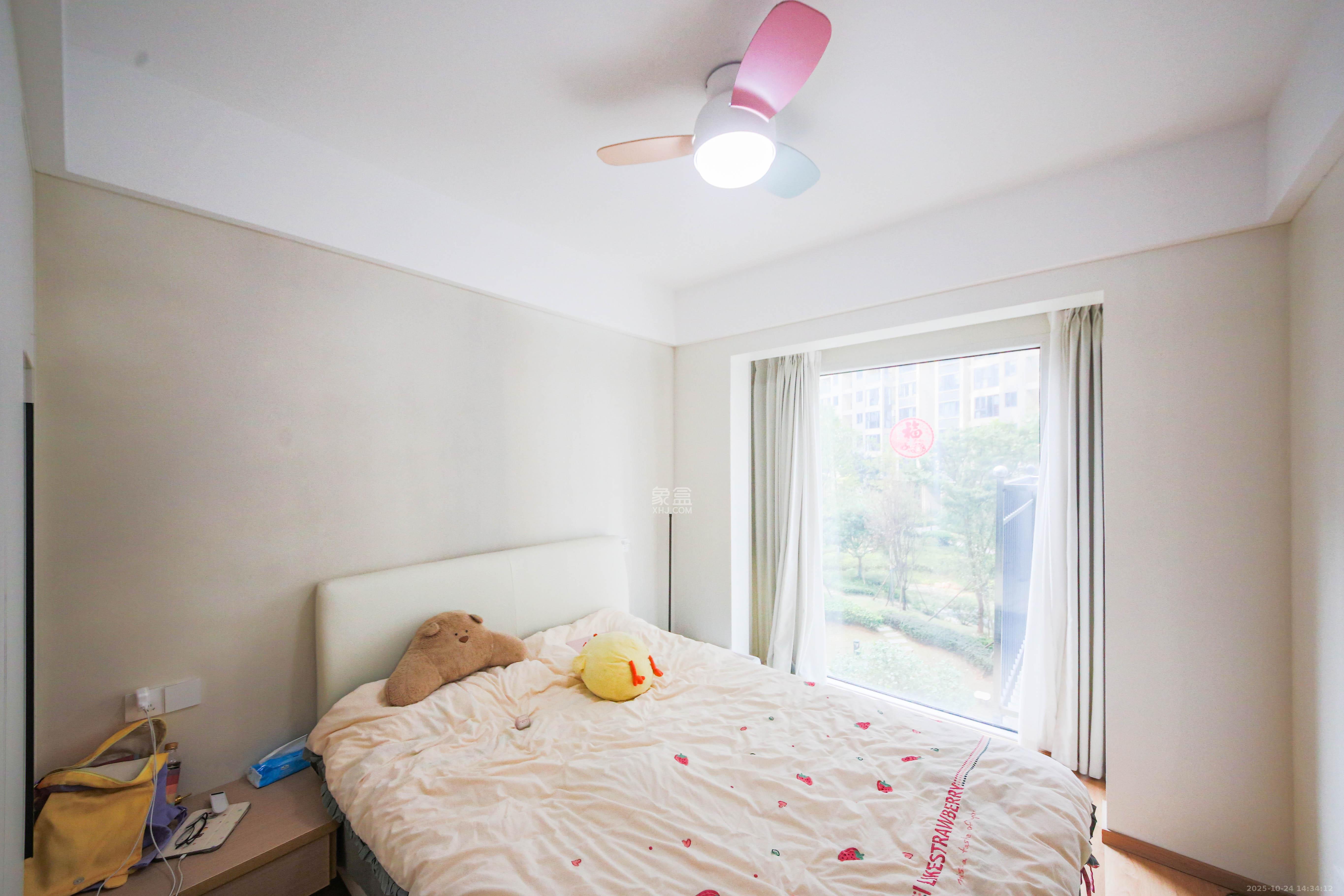 博林云栖  3室2厅2卫    170.0万卧室