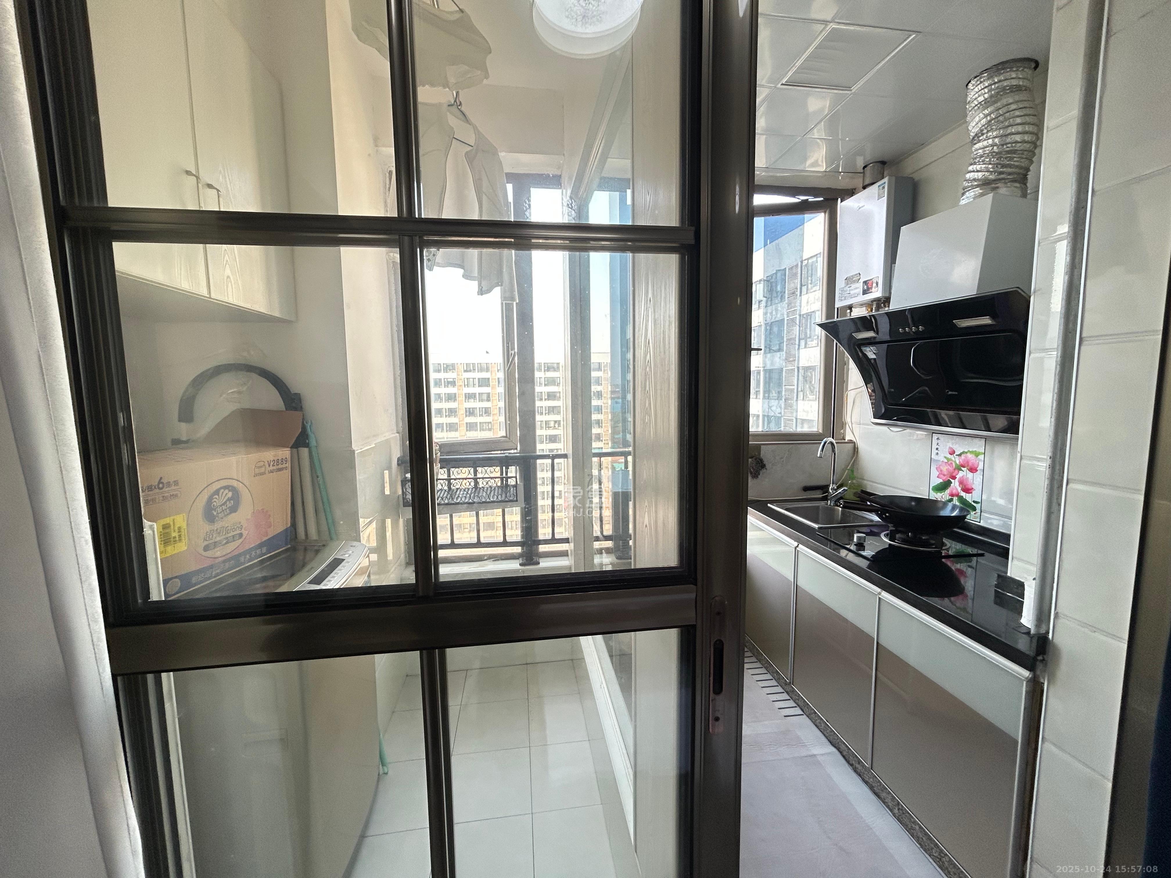 怡海星城  1室1厅1卫    800.0元/月室内图