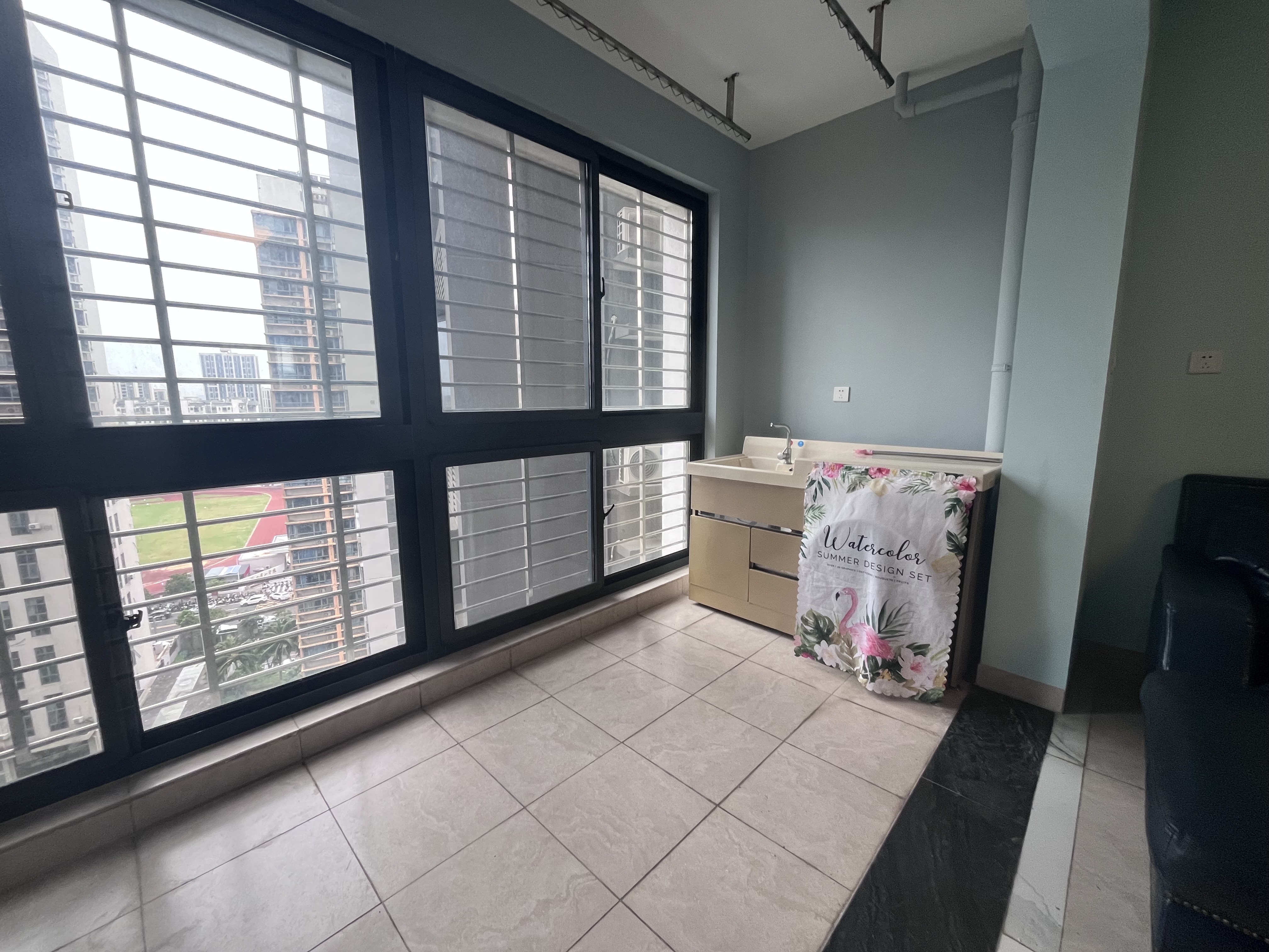 锦地翰城二期  4室2厅2卫    3300.0元/月 锦地翰城二期  4室2厅2卫    3300.0元/月室内图