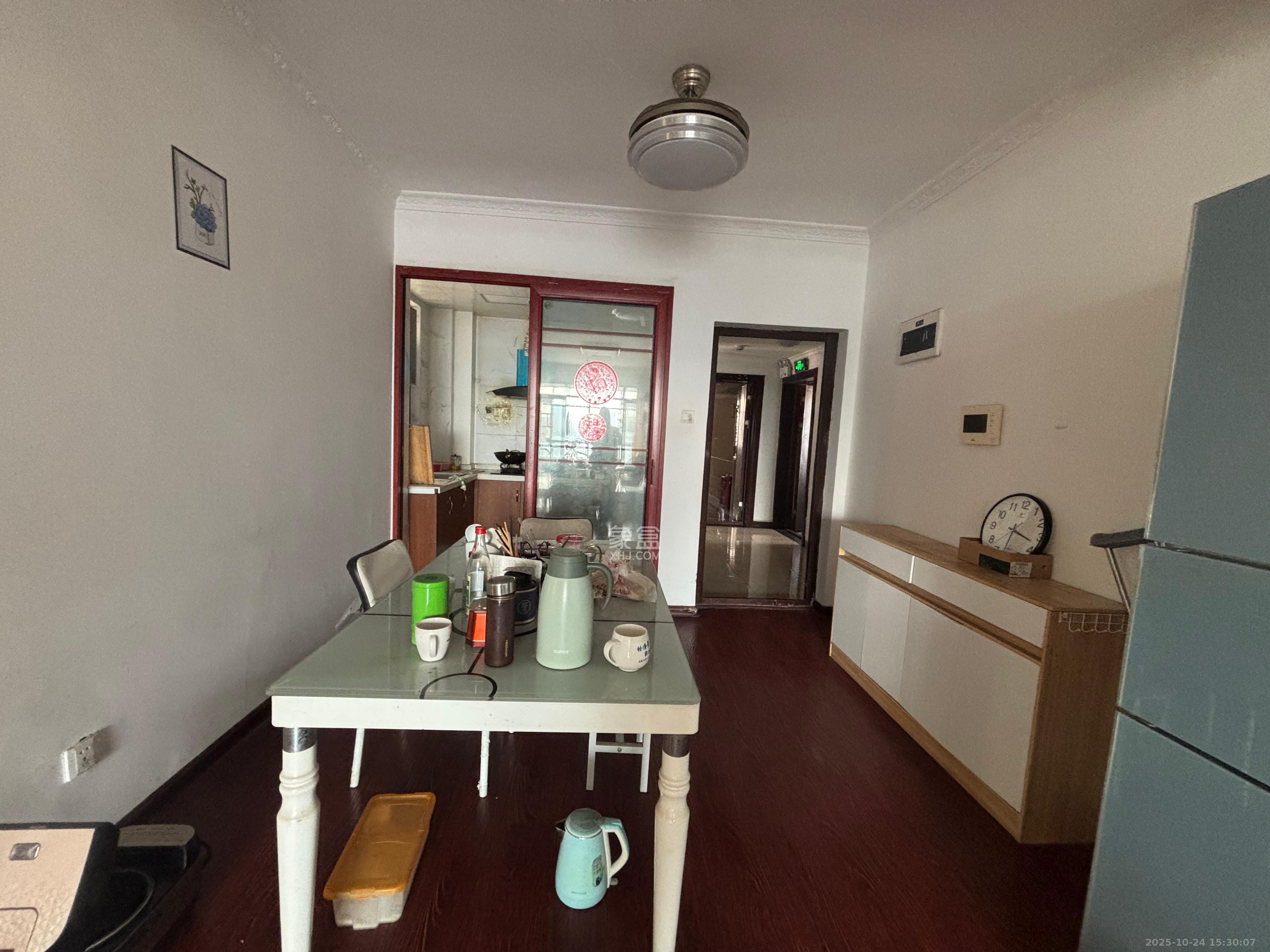 潇湘名城(新里程潇湘名城)  3室2厅1卫    2600.0元/月室内图