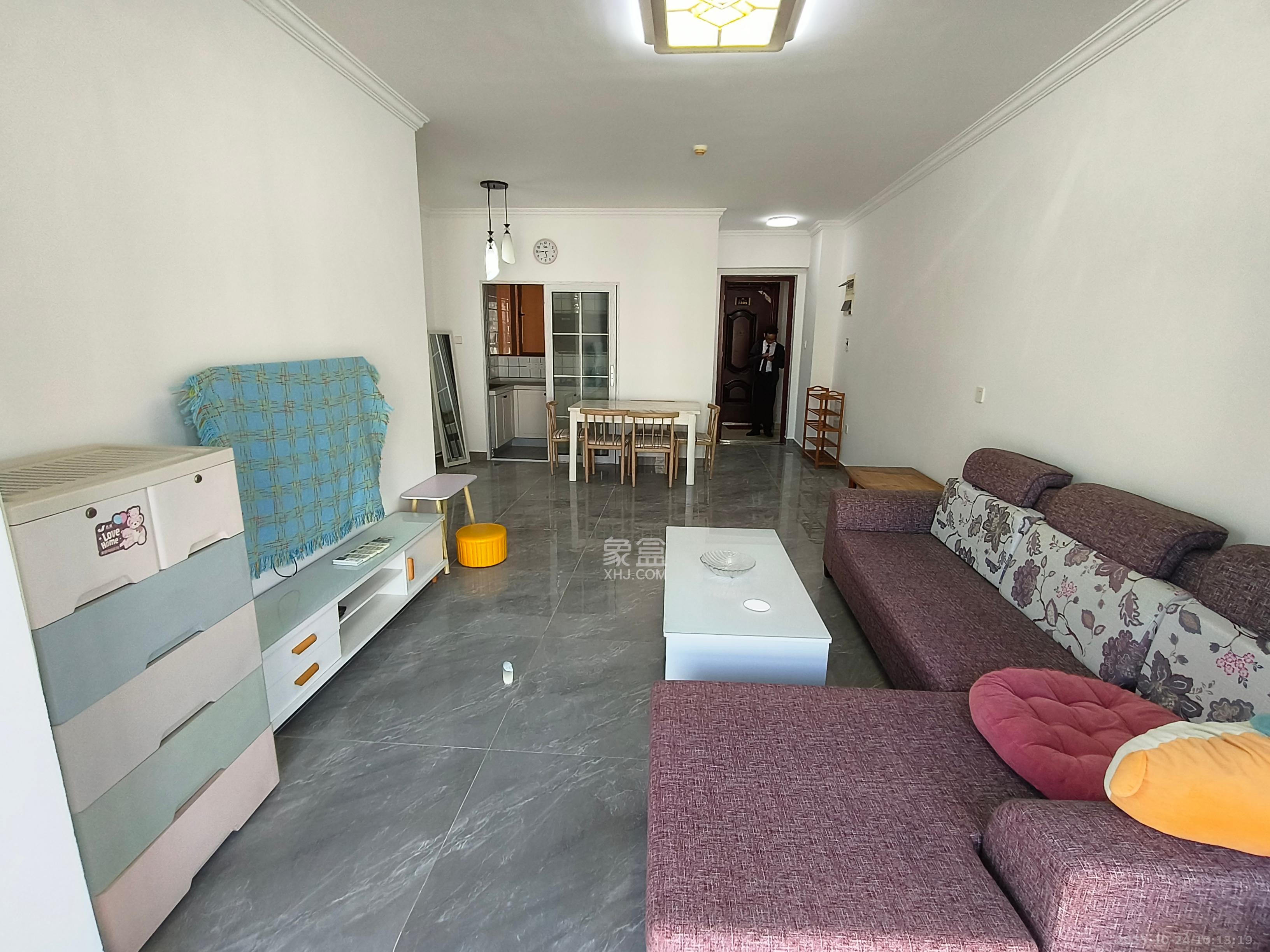 第六都(陆都小区)  3室2厅1卫    3300.0元/月 第六都(陆都小区)  3室2厅1卫    3300.0元/月室内图