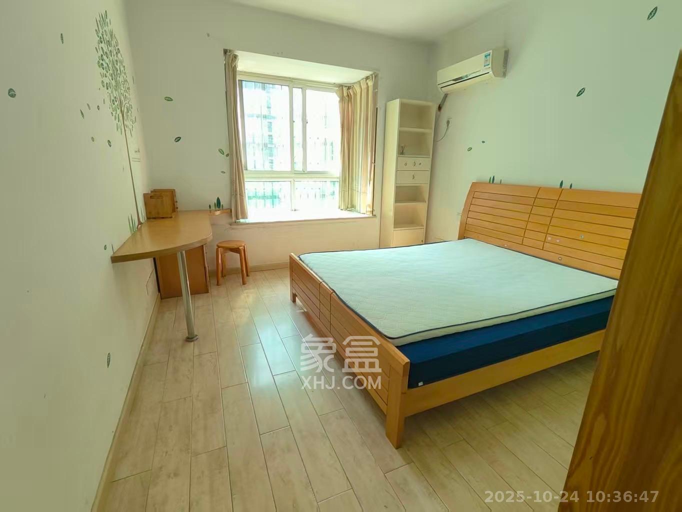 麓谷加州阳光 2室2厅1卫 2100.0元/月 麓谷加州阳光 2室2厅1卫 2100.0元/月室内图