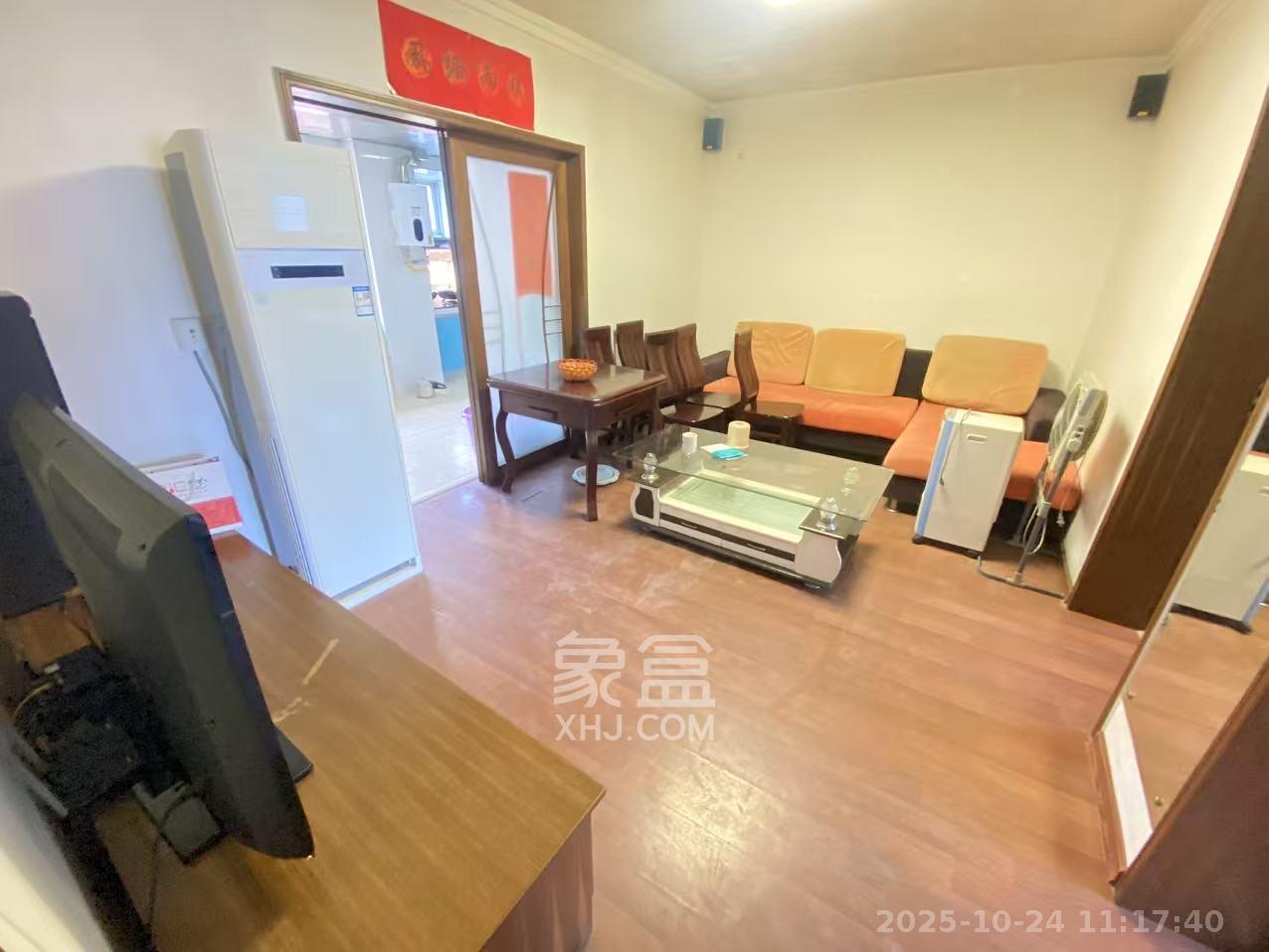 水泵厂宿舍  2室2厅1卫    1700.0元/月 水泵厂宿舍  2室2厅1卫    1700.0元/月室内图