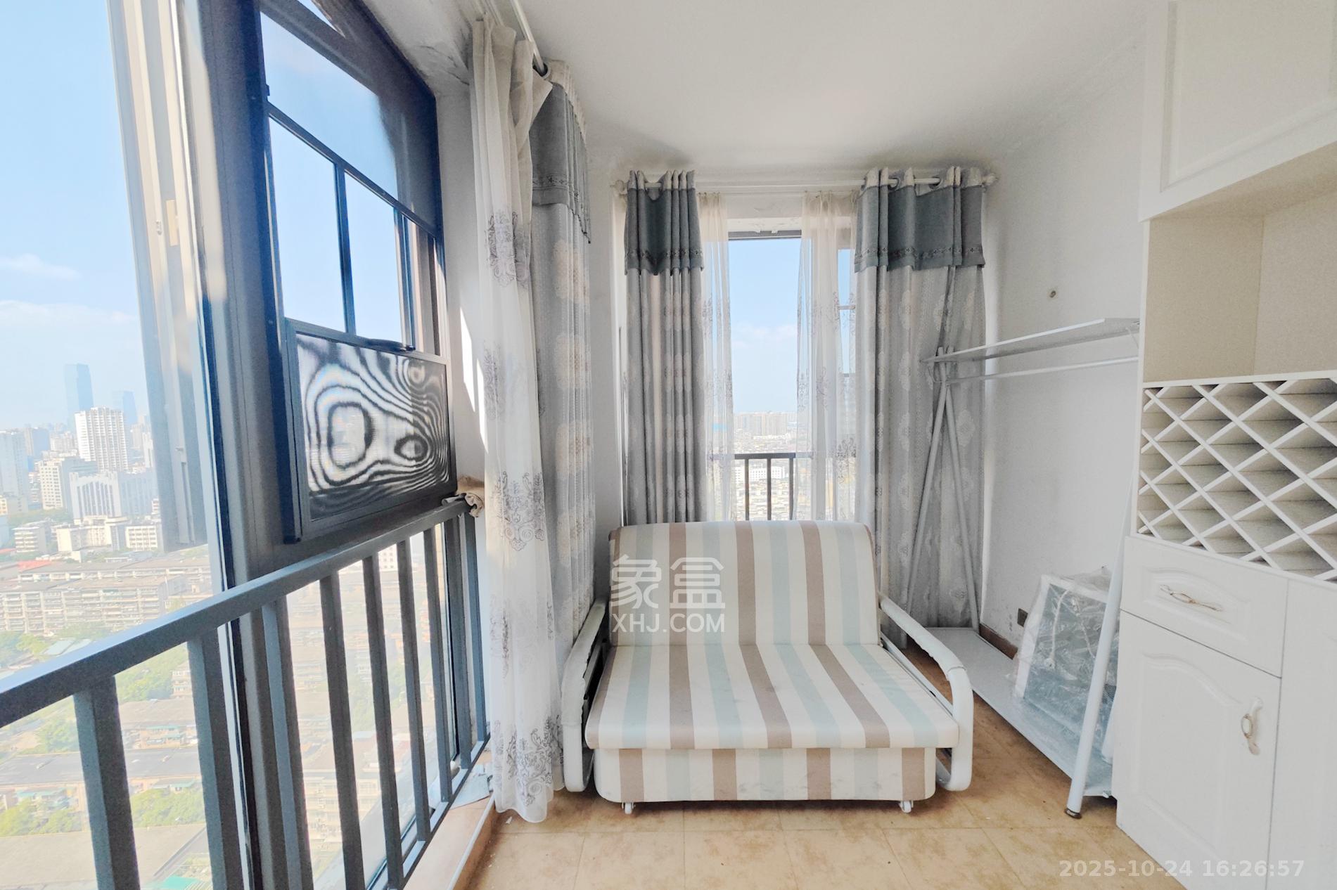 佳天瑞宁花园  1室2厅1卫    35.0万阳台