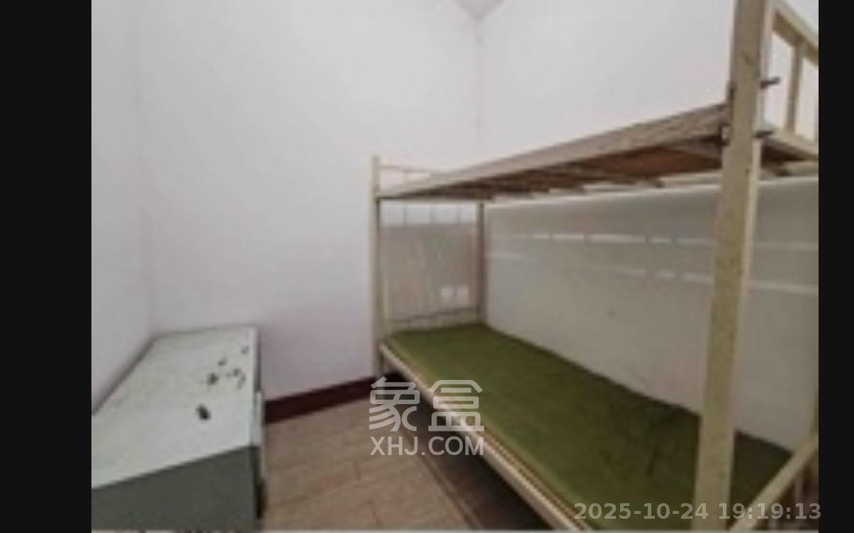 金麓西岸和苑  4室2厅2卫    2600.0元/月 金麓西岸和苑  4室2厅2卫    2600.0元/月室内图