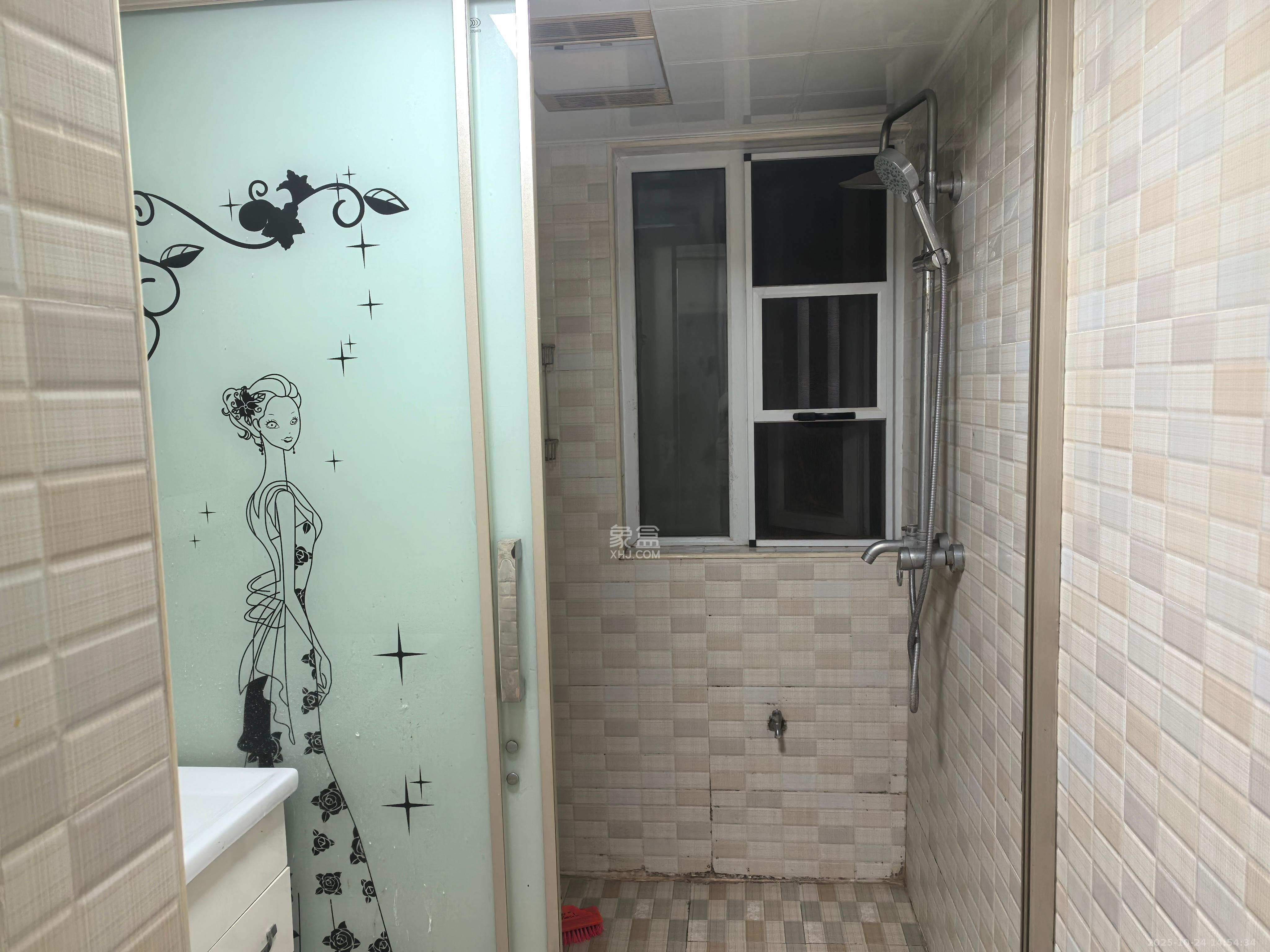 丽发新城  1室0厅0卫    1700.0元/月室内图