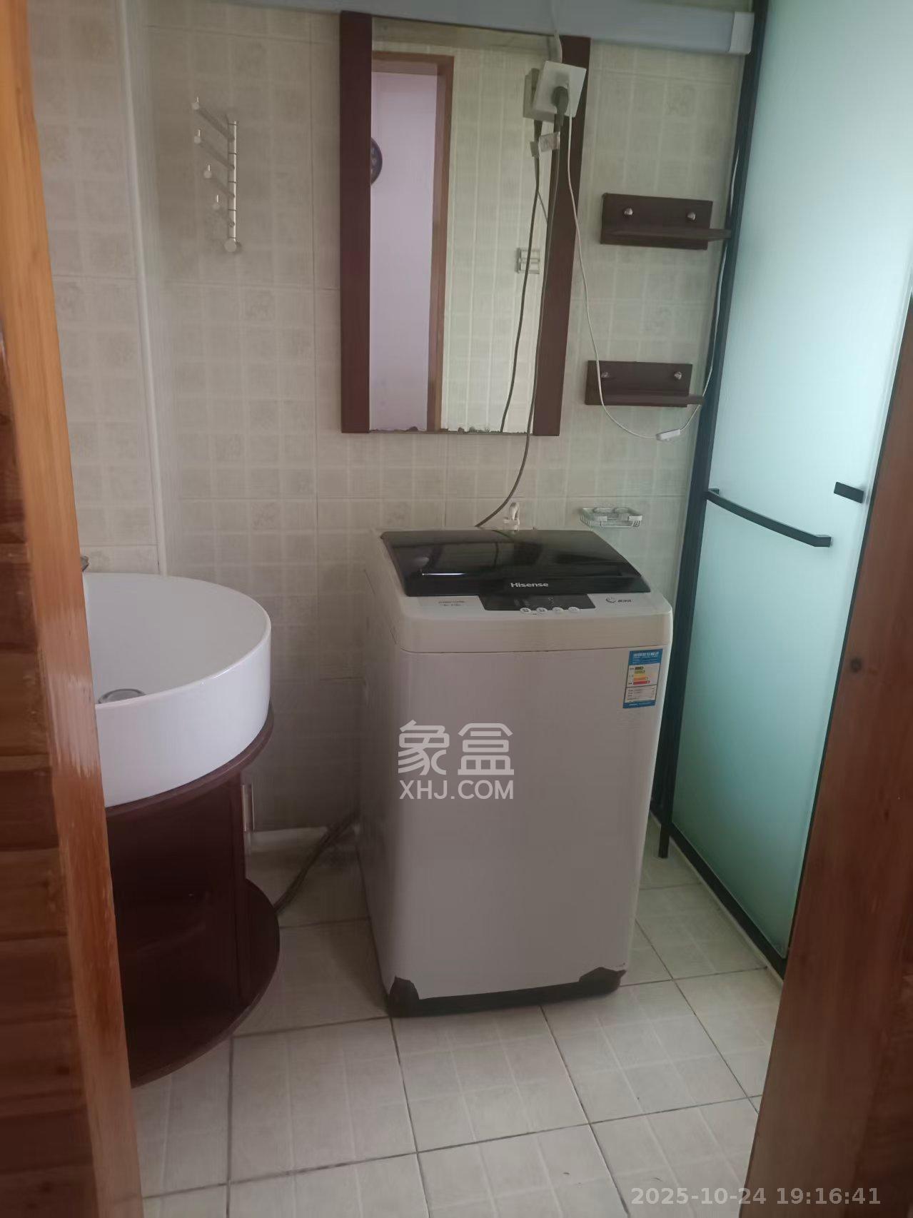 伍家岭生活广场  1室1厅1卫    1500.0元/月室内图