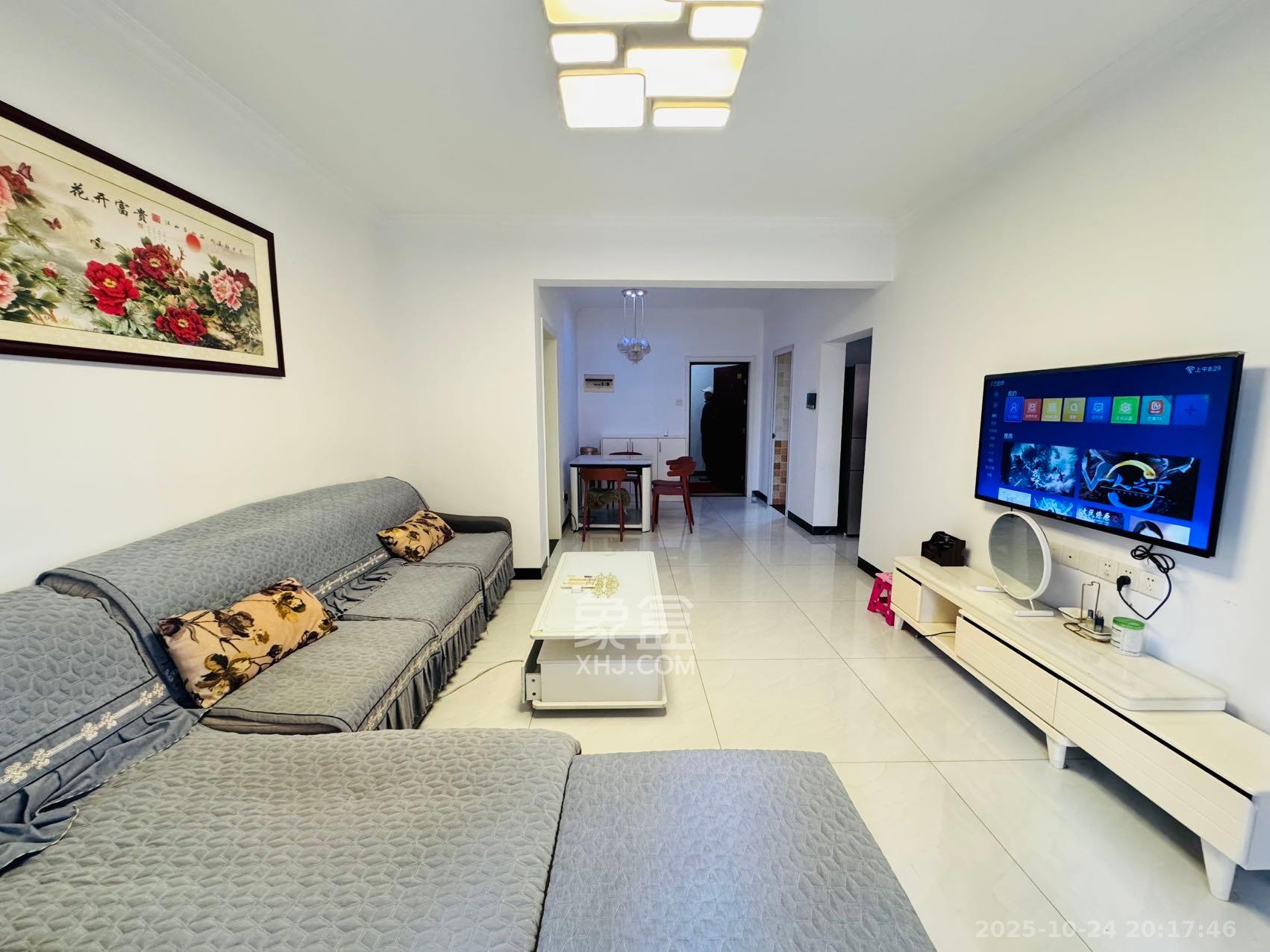 半山壹号 1室2厅1卫 2600.0元/月 半山壹号 1室2厅1卫 2600.0元/月室内图