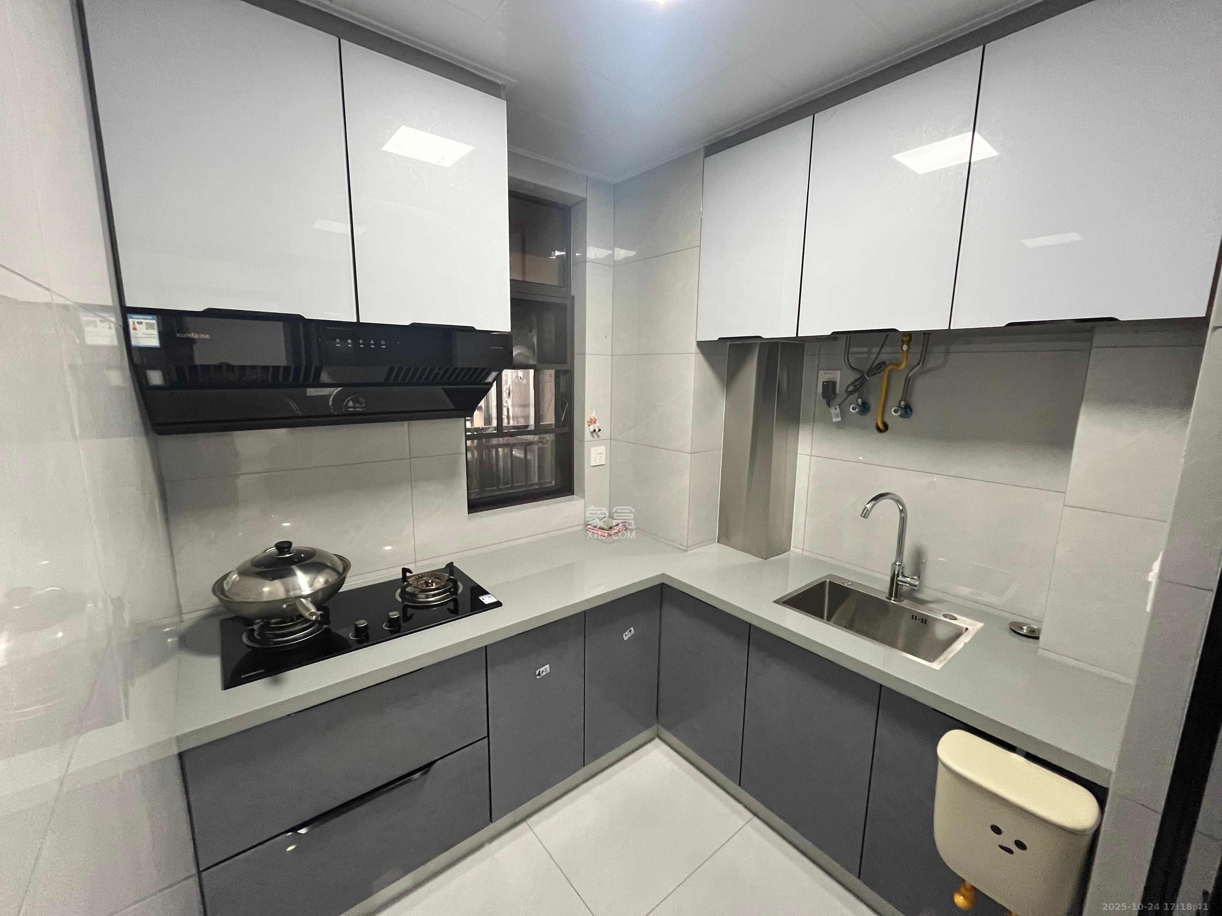 嘉雨兴园 2室1厅1卫 2700.0元/月 嘉雨兴园 2室1厅1卫 2700.0元/月室内图