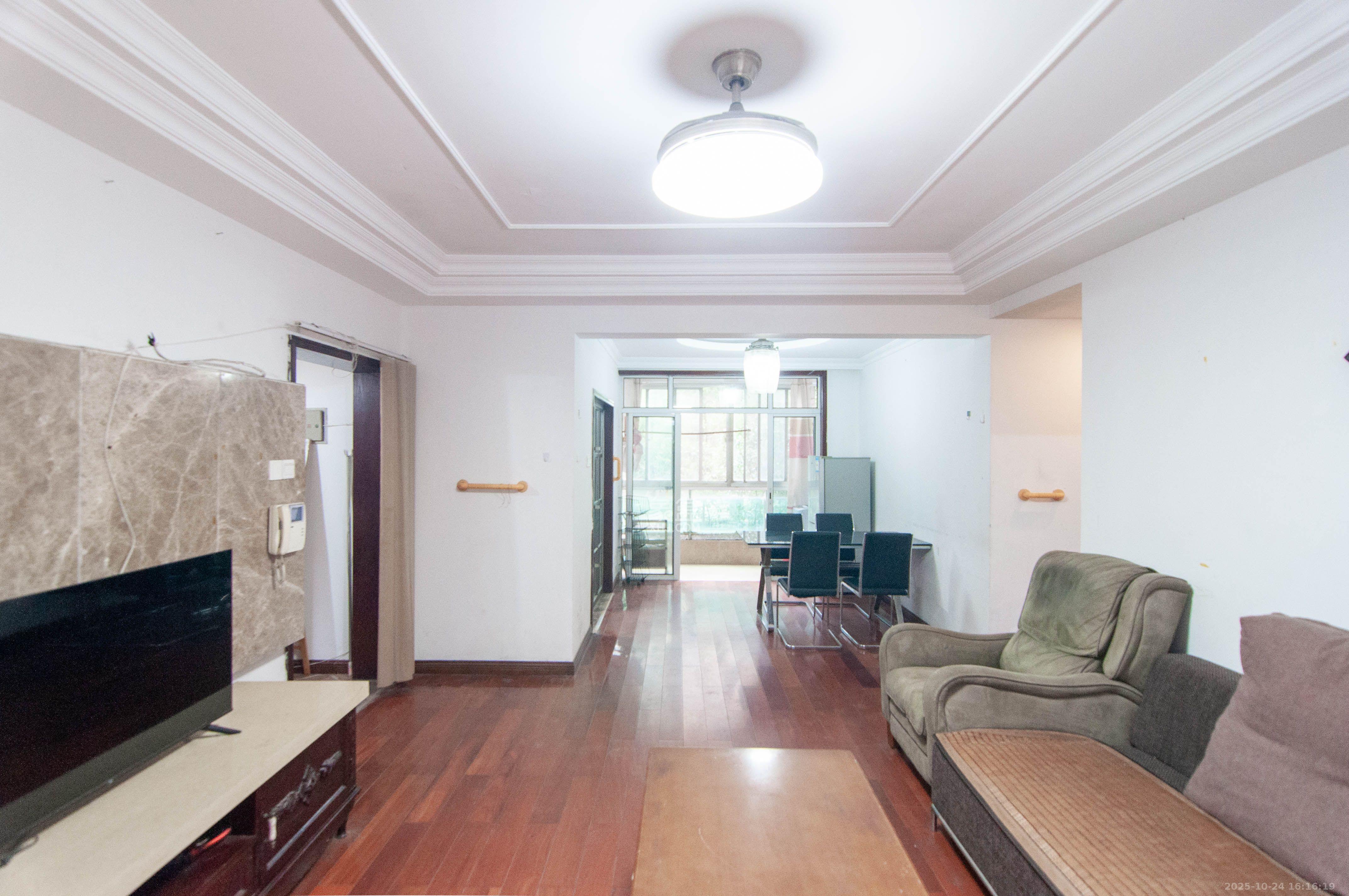 湘麓国际 4室2厅2卫 2300.0元/月 湘麓国际 4室2厅2卫 2300.0元/月室内图