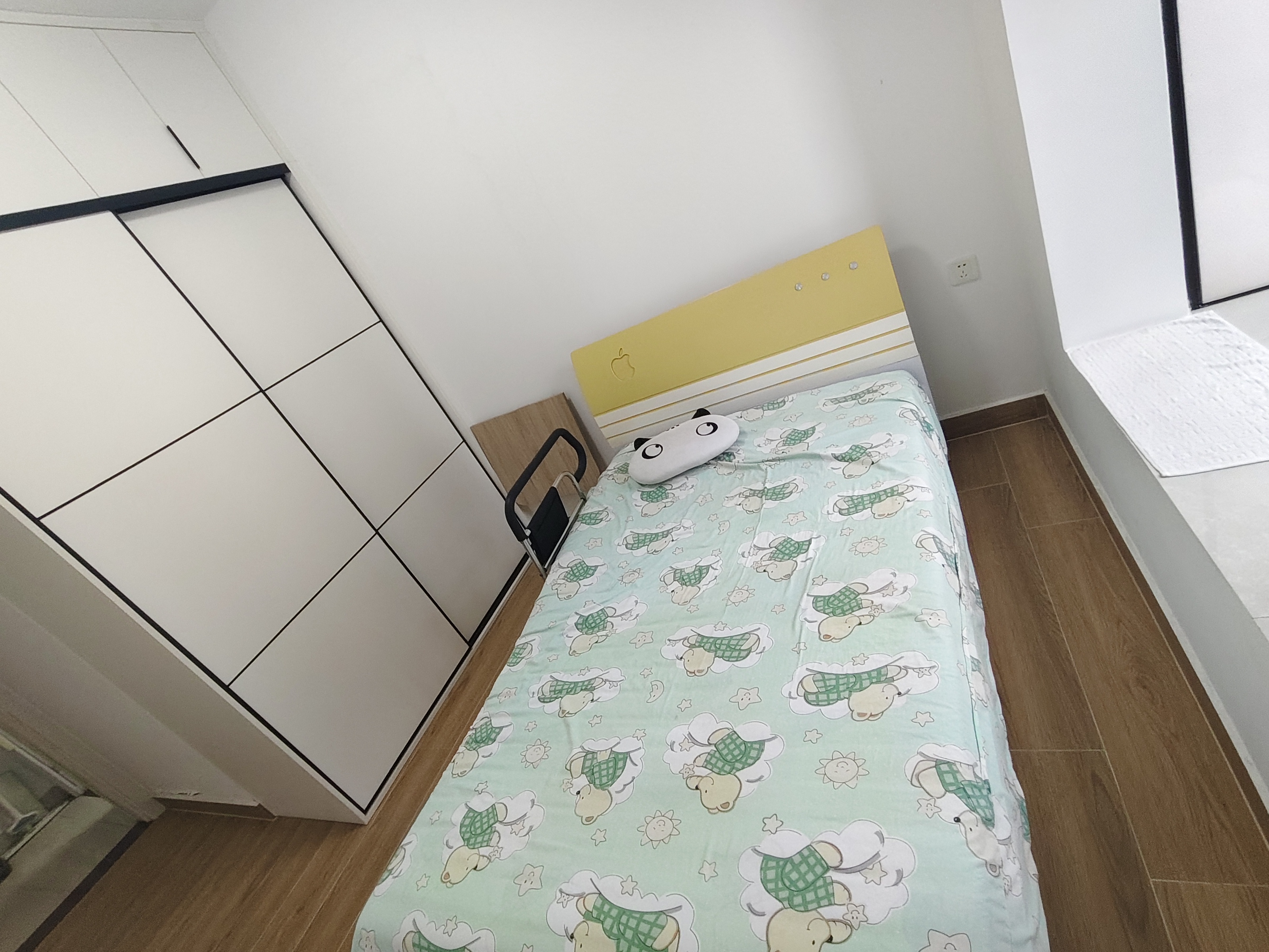 紫泉花坊  4室2厅2卫    3800.0元/月室内图