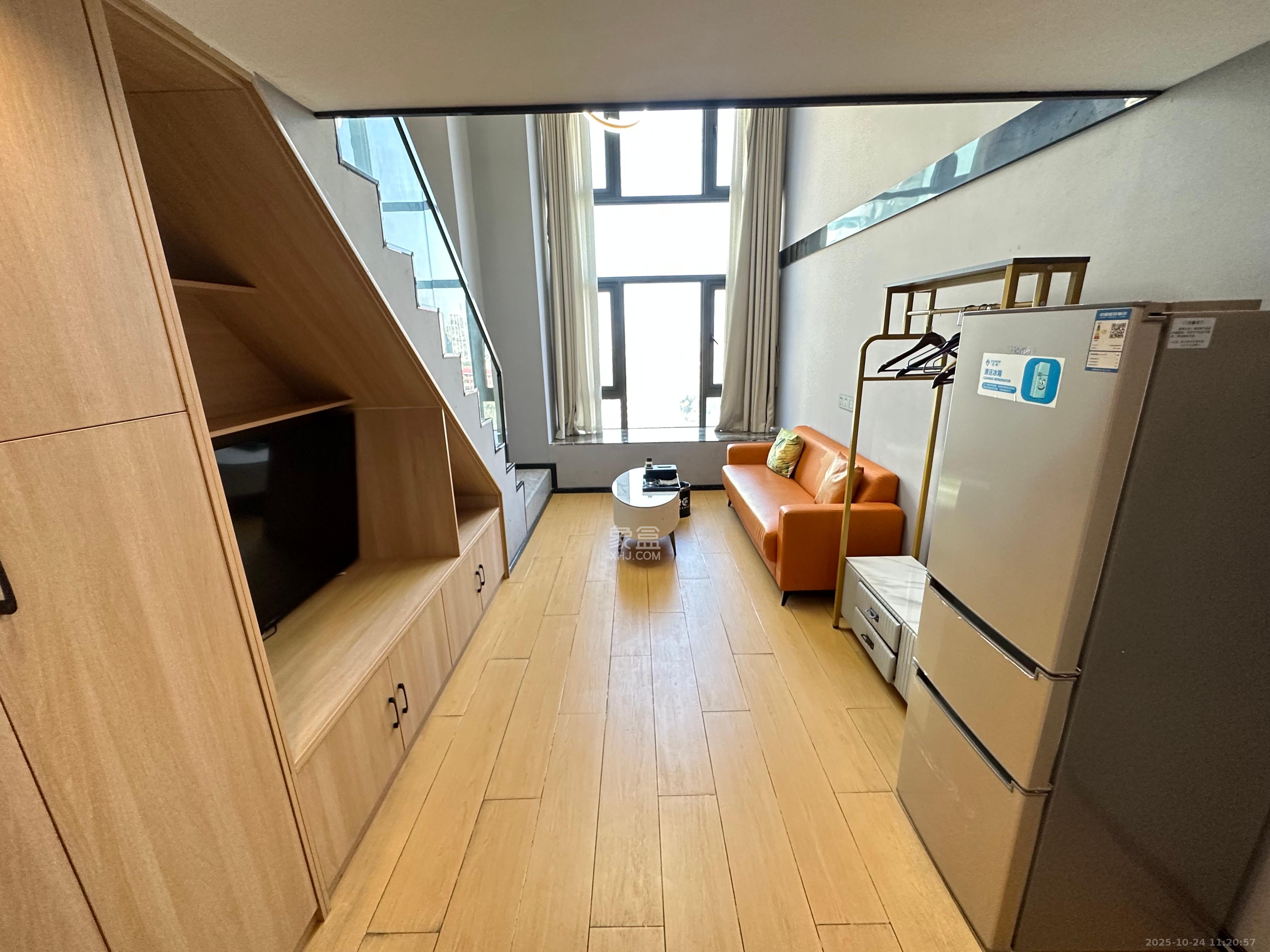 时代MOMA云PARK 1室1厅1卫 2300.0元/月 时代MOMA云PARK 1室1厅1卫 2300.0元/月室内图