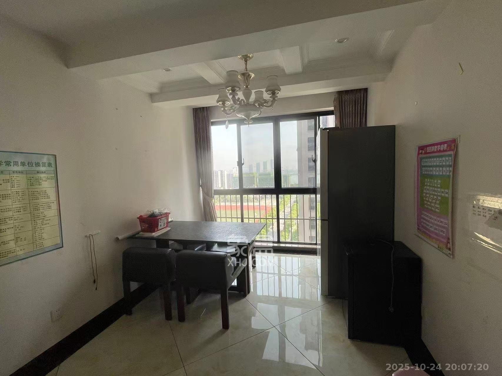 湖湾世景  1室1厅1卫    2700.0元/月 湖湾世景  1室1厅1卫    2700.0元/月室内图