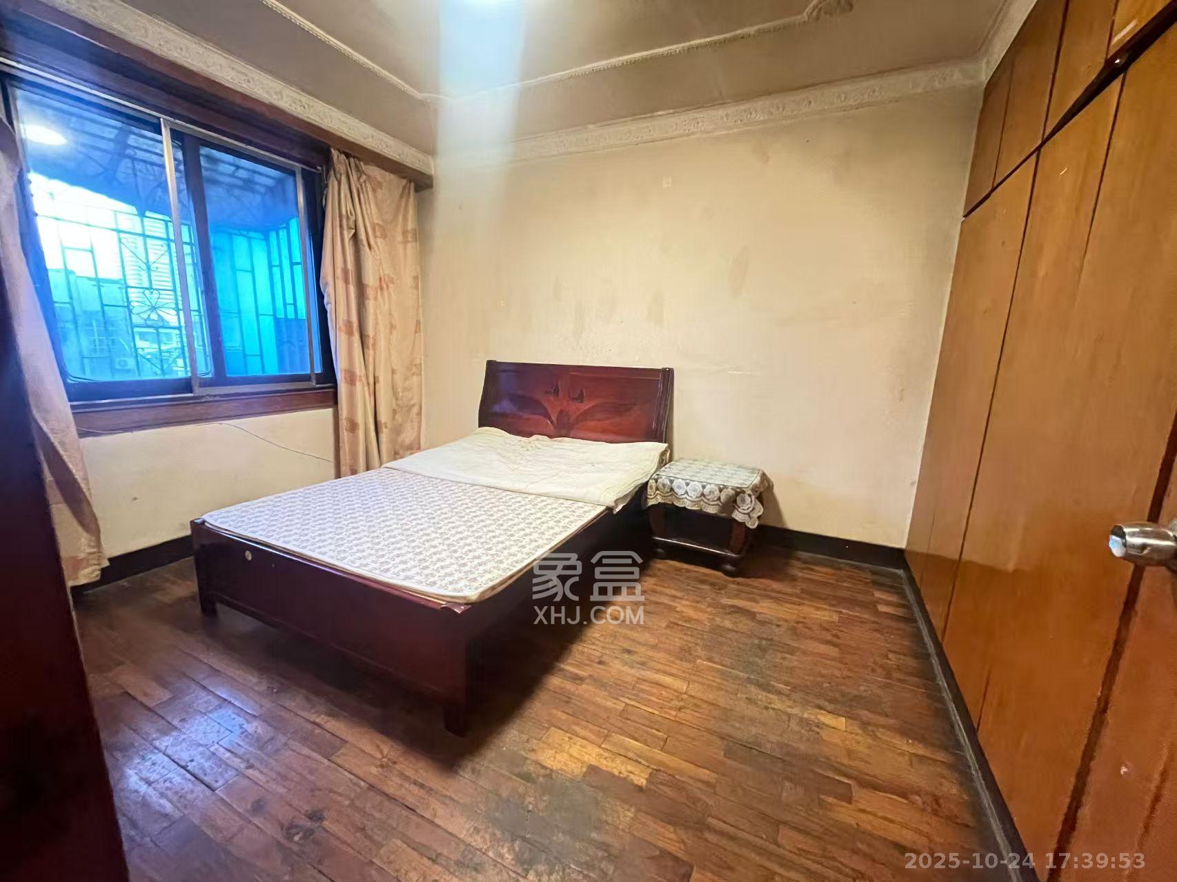 向韶村  2室1厅1卫    1300.0元/月 向韶村  2室1厅1卫    1300.0元/月室内图