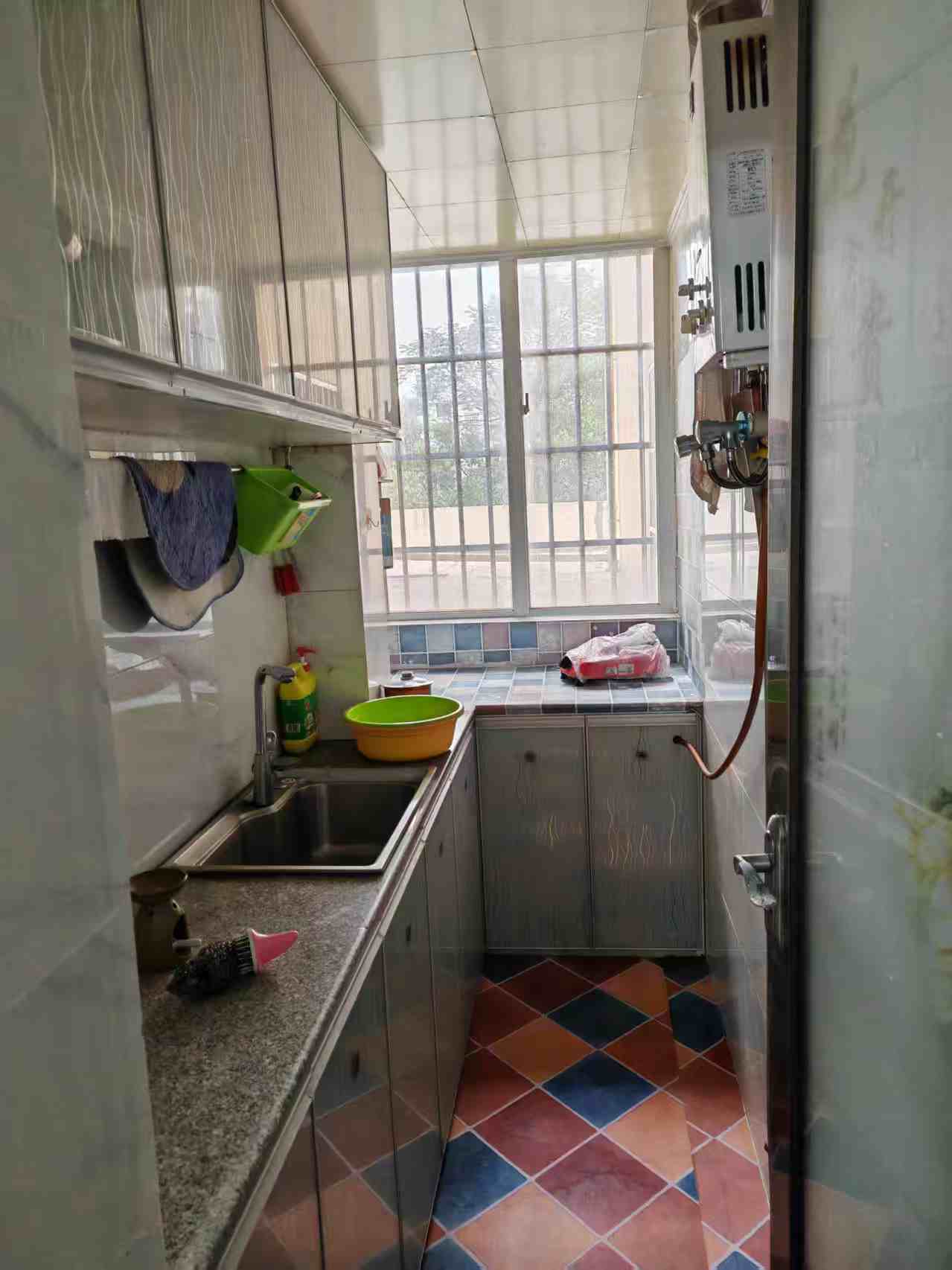 新新海岸  2室1厅1卫    1500.0元/月室内图