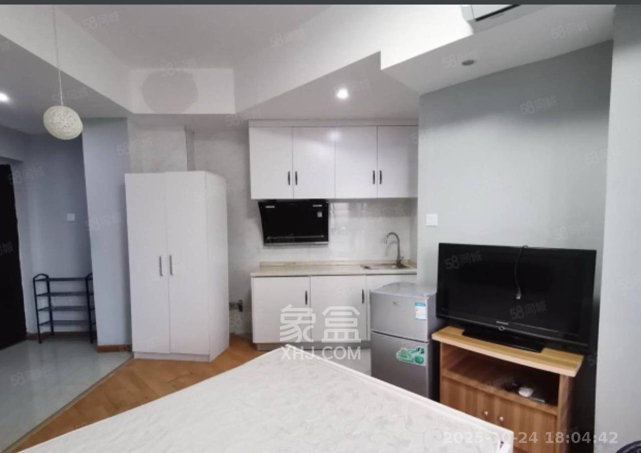 当代滨江MOMA 1室1厅1卫 1350.0元/月 当代滨江MOMA 1室1厅1卫 1350.0元/月室内图