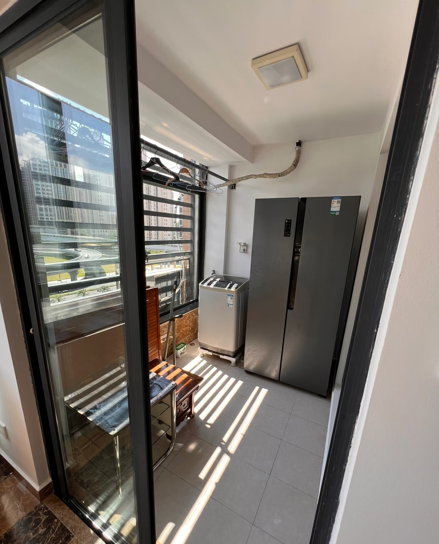 申鑫国际广场 2室2厅1卫 2300.0元/月 申鑫国际广场 2室2厅1卫 2300.0元/月室内图